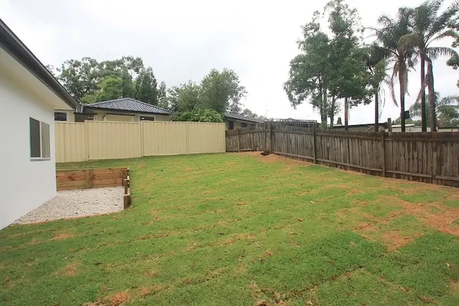 37A Brudenell Avenue — photo 8 of 8