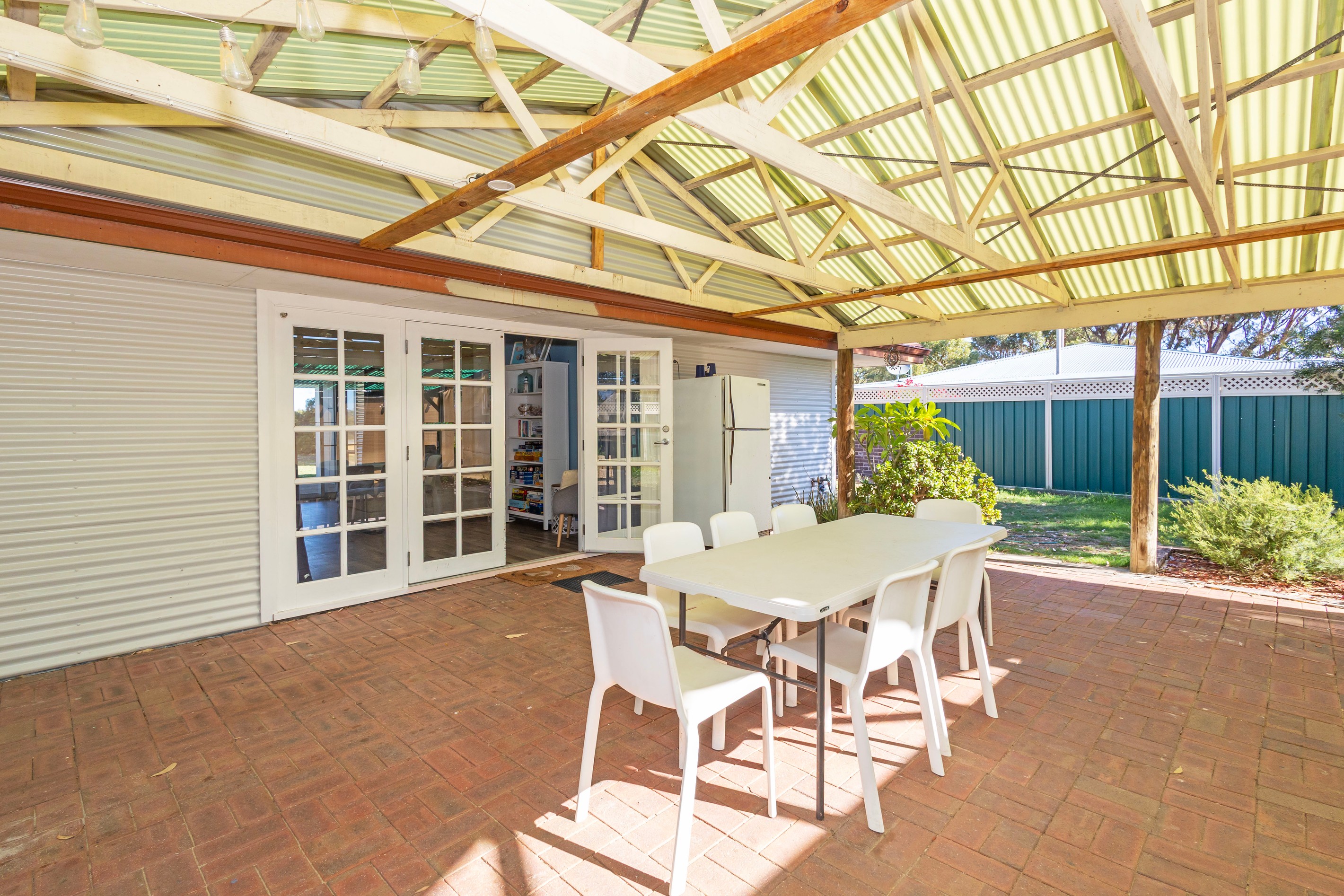 16 Thomas Street, Leeman, WA 6514