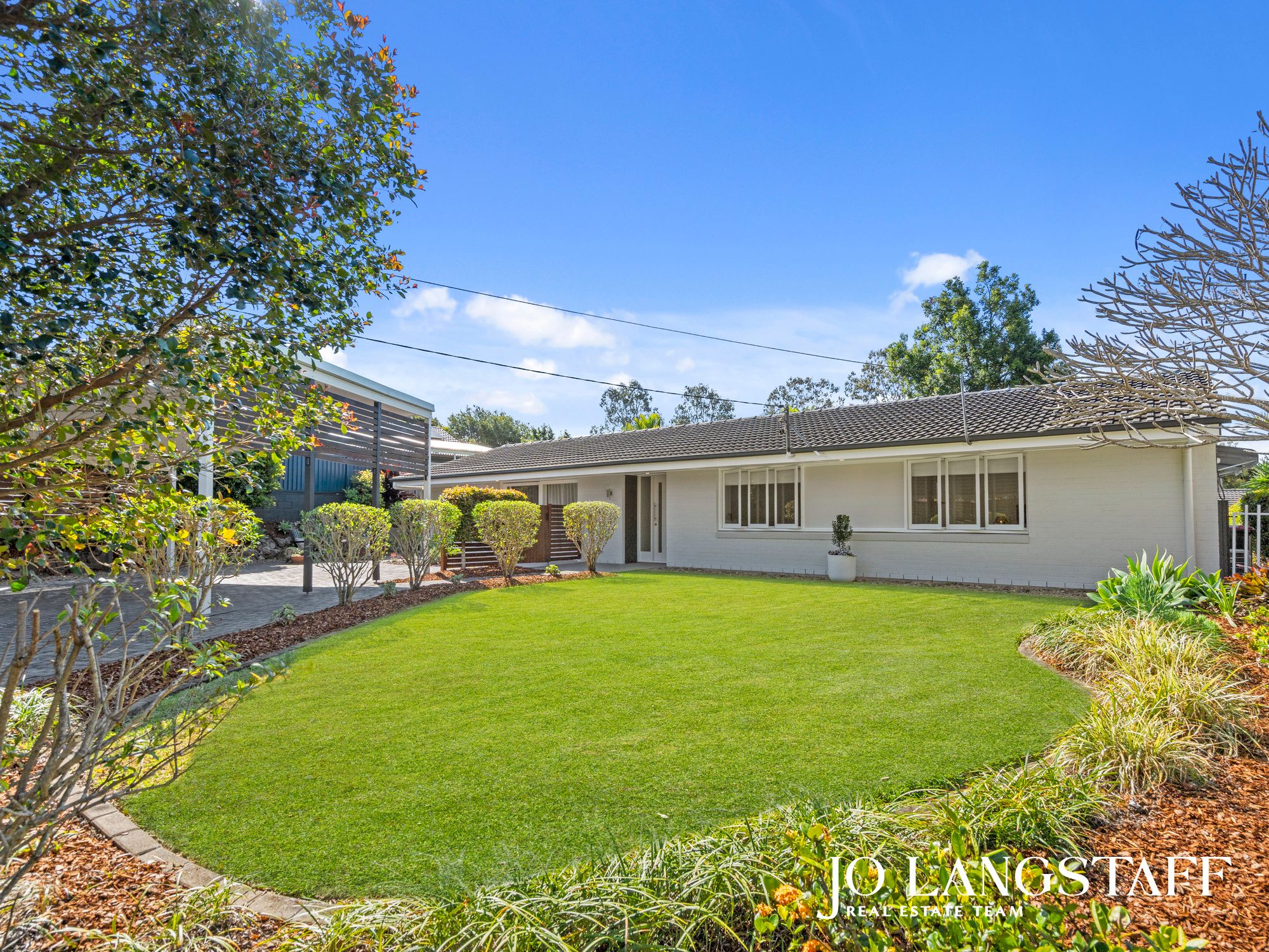 19 Lochiel Street, Kenmore, QLD 4069