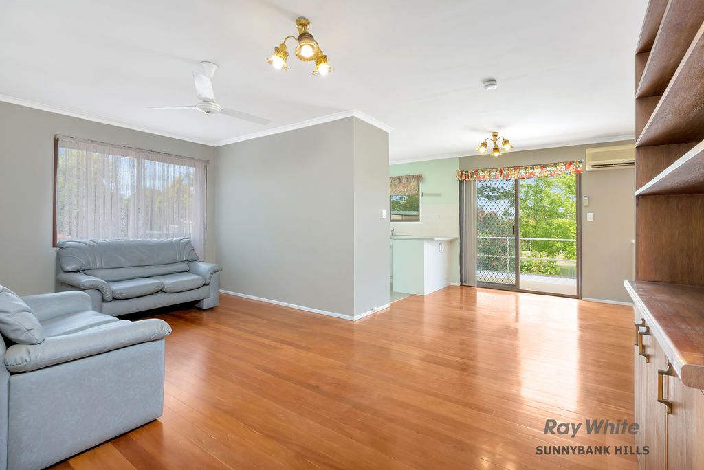 13 Whitcomb Street, Hillcrest, QLD 4118