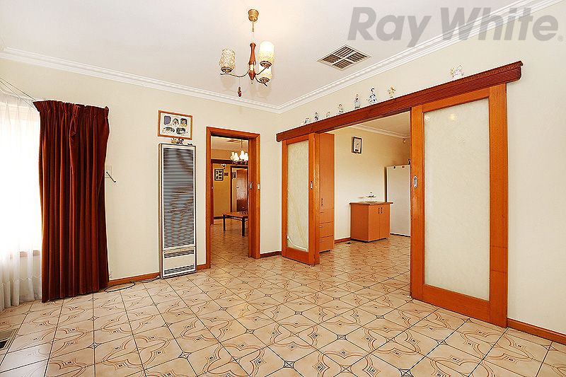 71 Huskisson Avenue, Lalor, VIC 3075