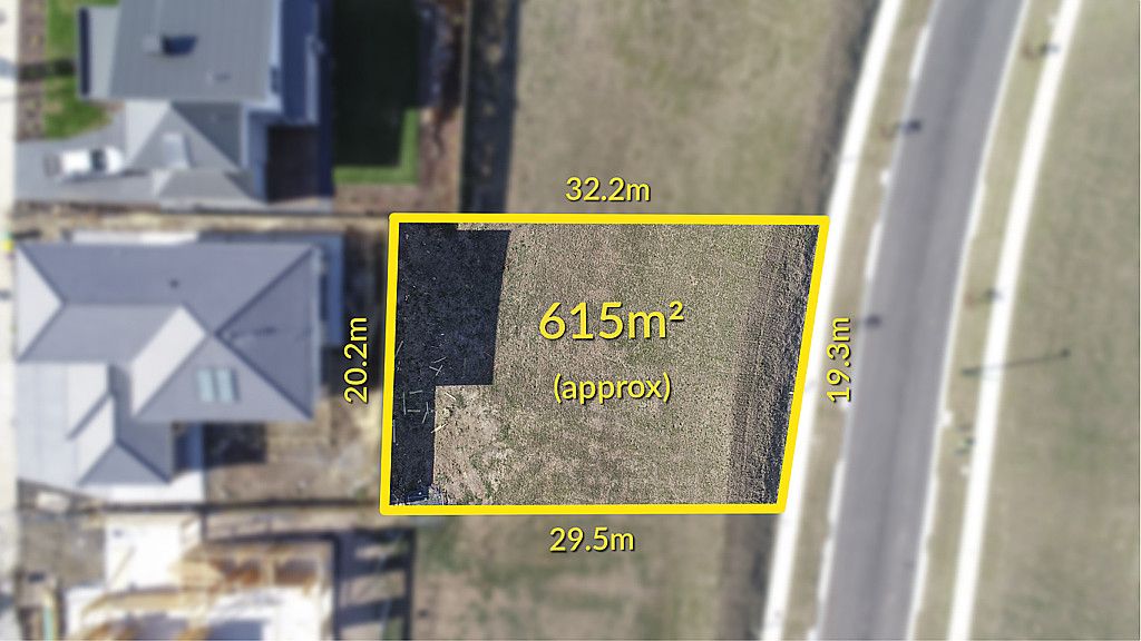 11 Strathlachlan Drive, Highton, VIC 3216