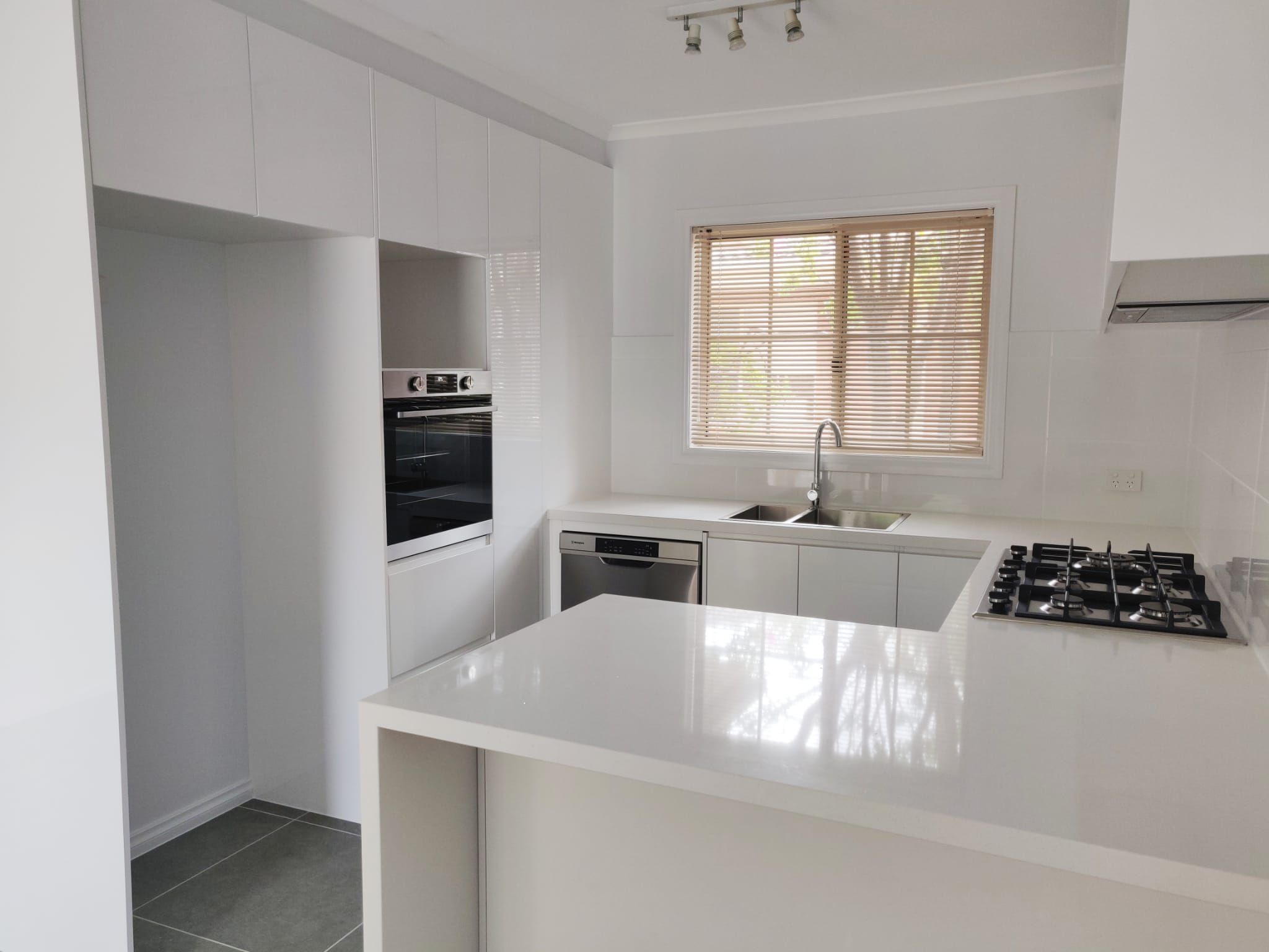 2/166-168 Poath Road, Hughesdale, VIC 3166
