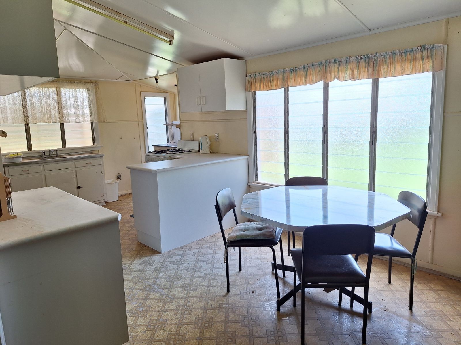 3 Bicentennial Drive, Isisford, QLD 4731