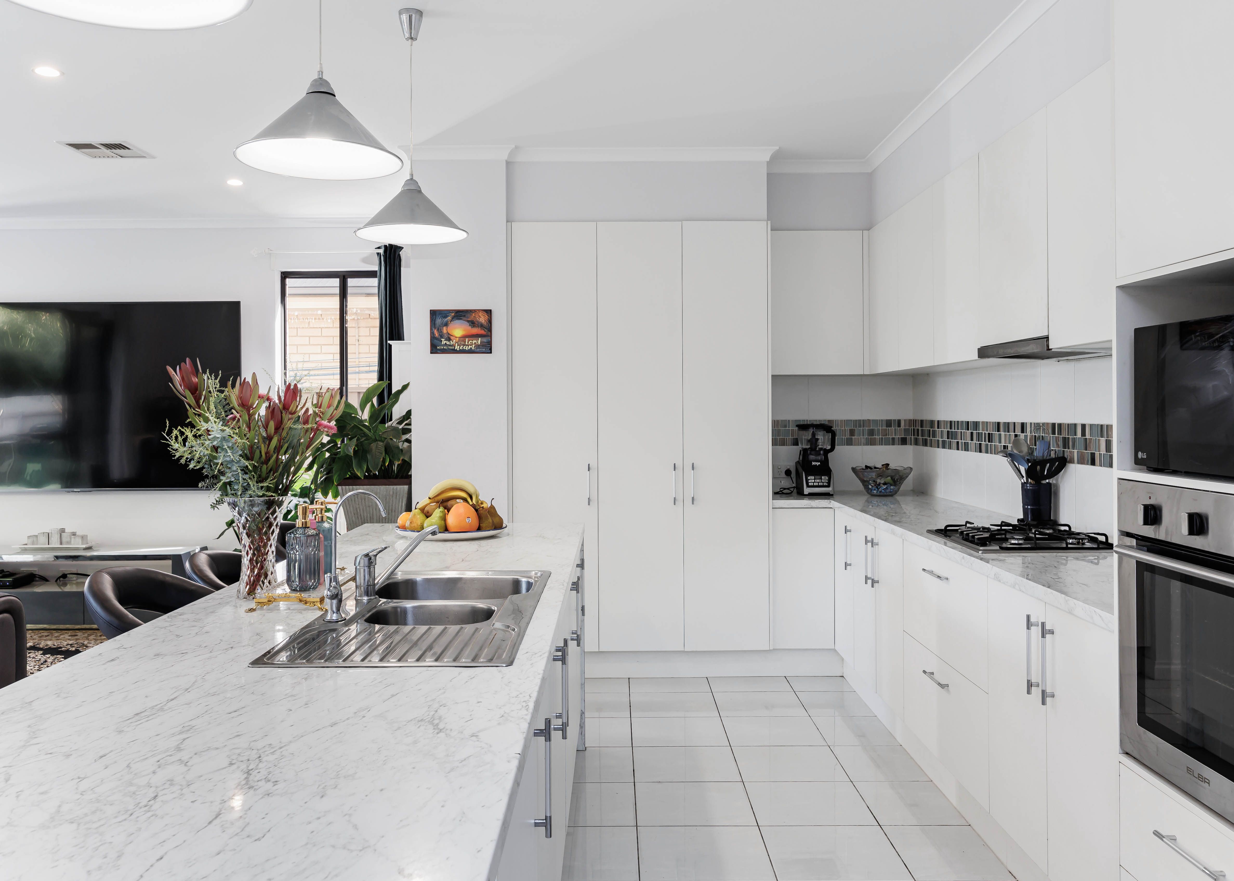 61 Hawson Avenue — photo 6 of 23