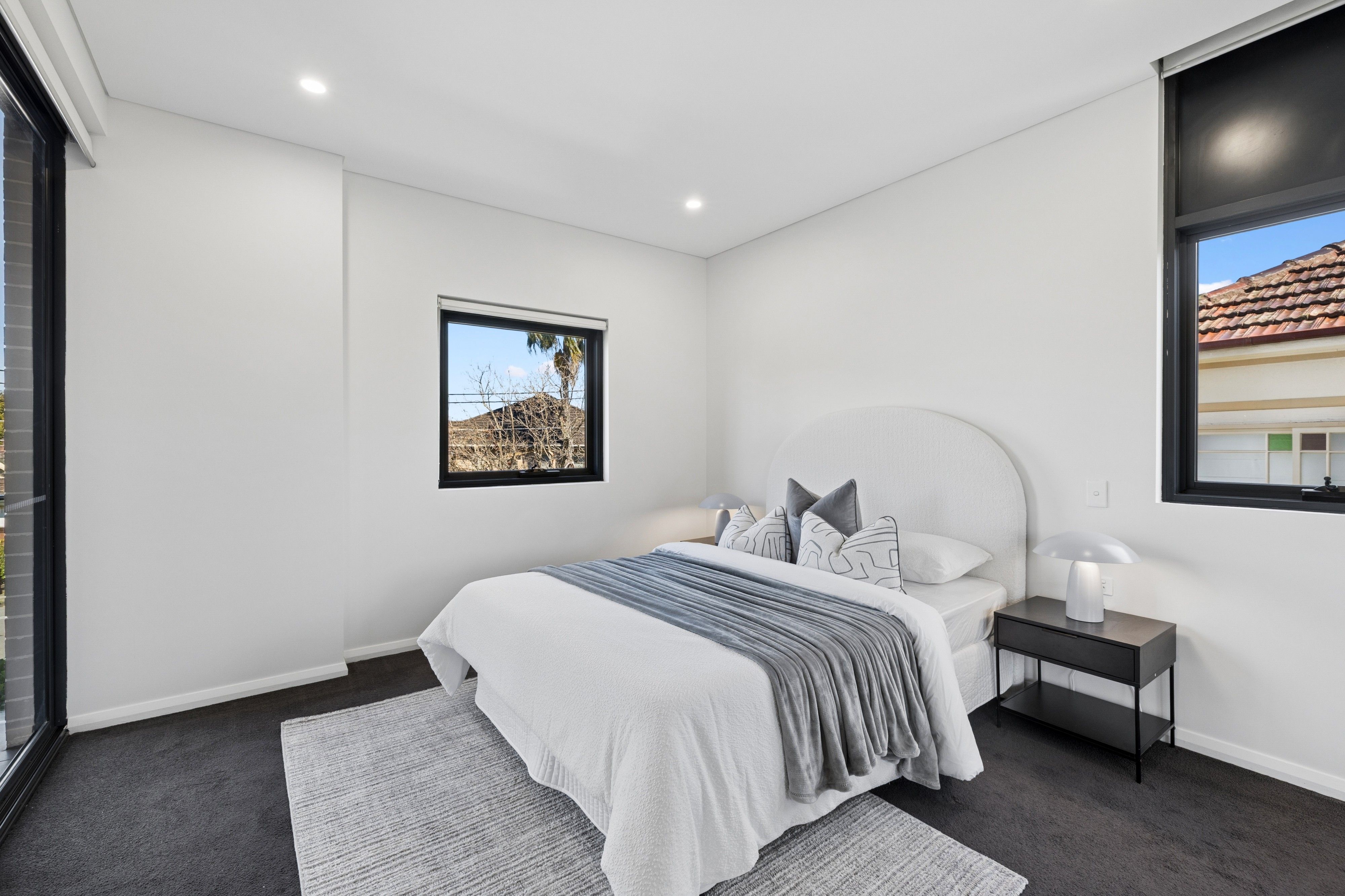 104/7 Pittwater Road — photo 9 of 17