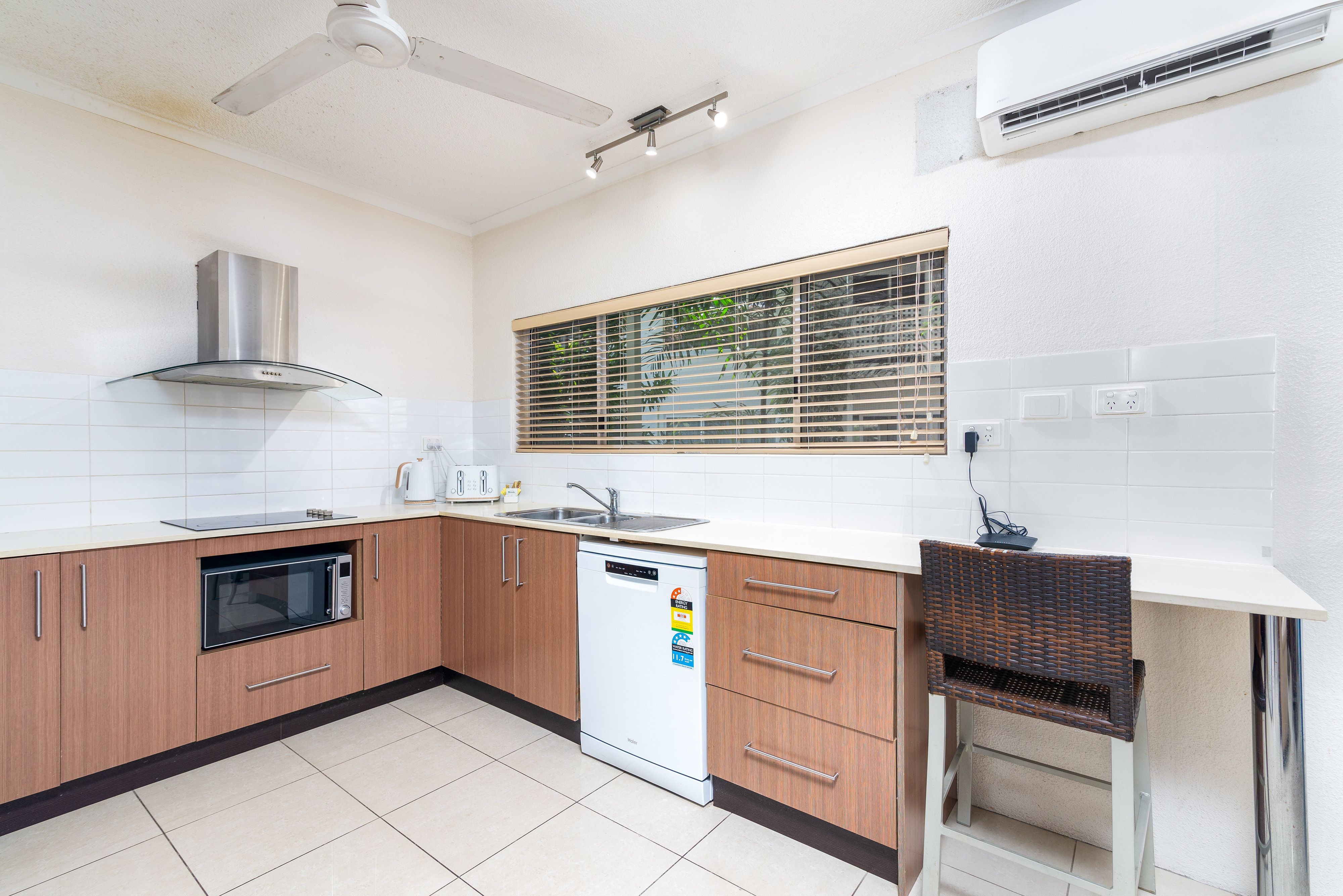26/121-137 Port Douglas Road — photo 7 of 21