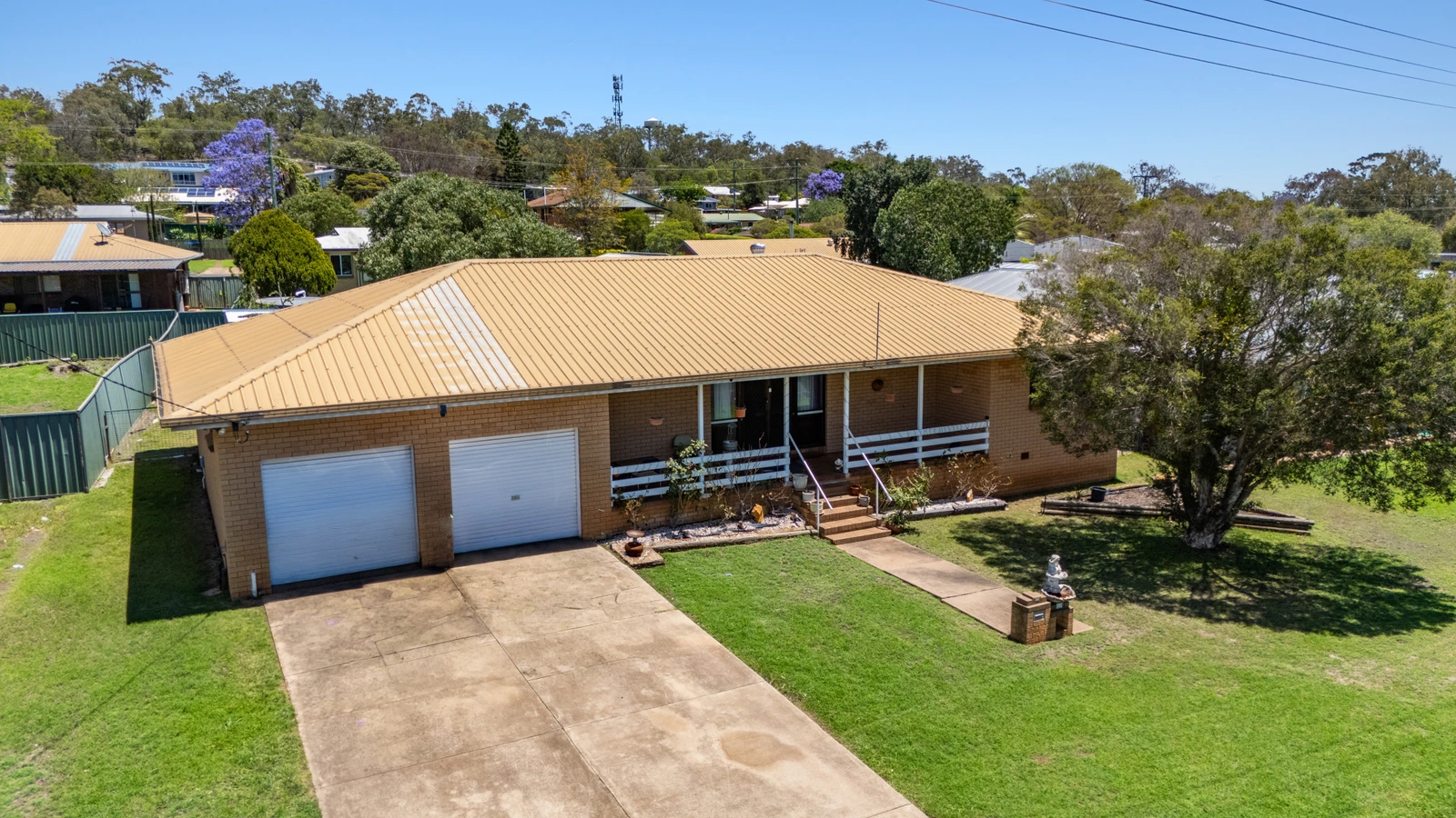 17 Robb Street, Oakey, QLD 4401