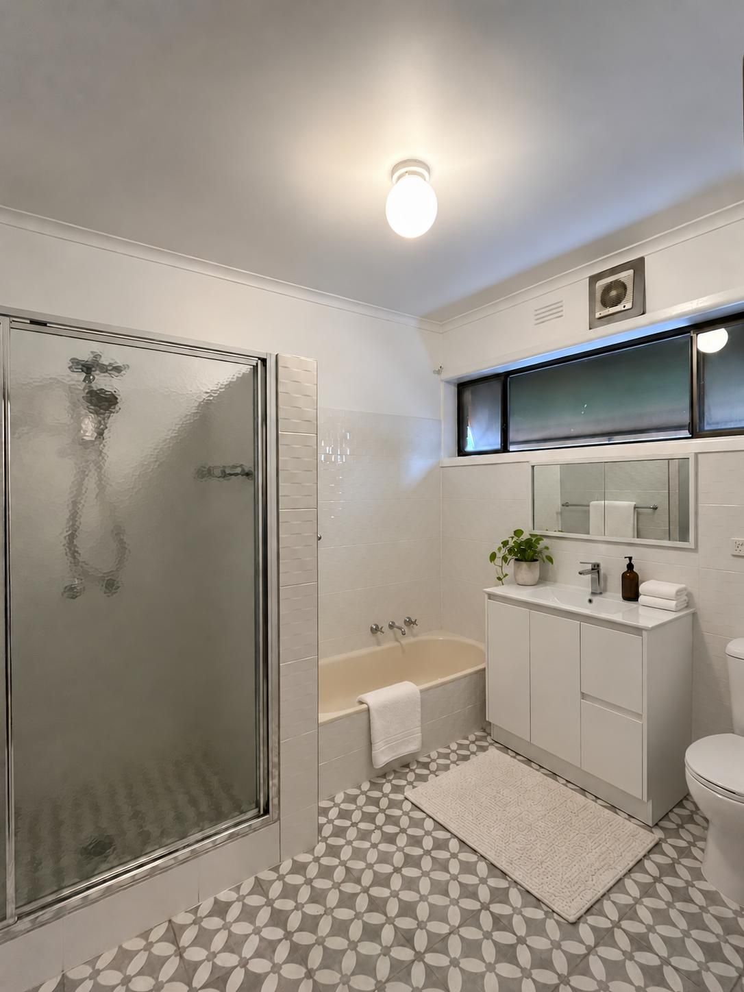 19 Cambrian Avenue — photo 11 of 15