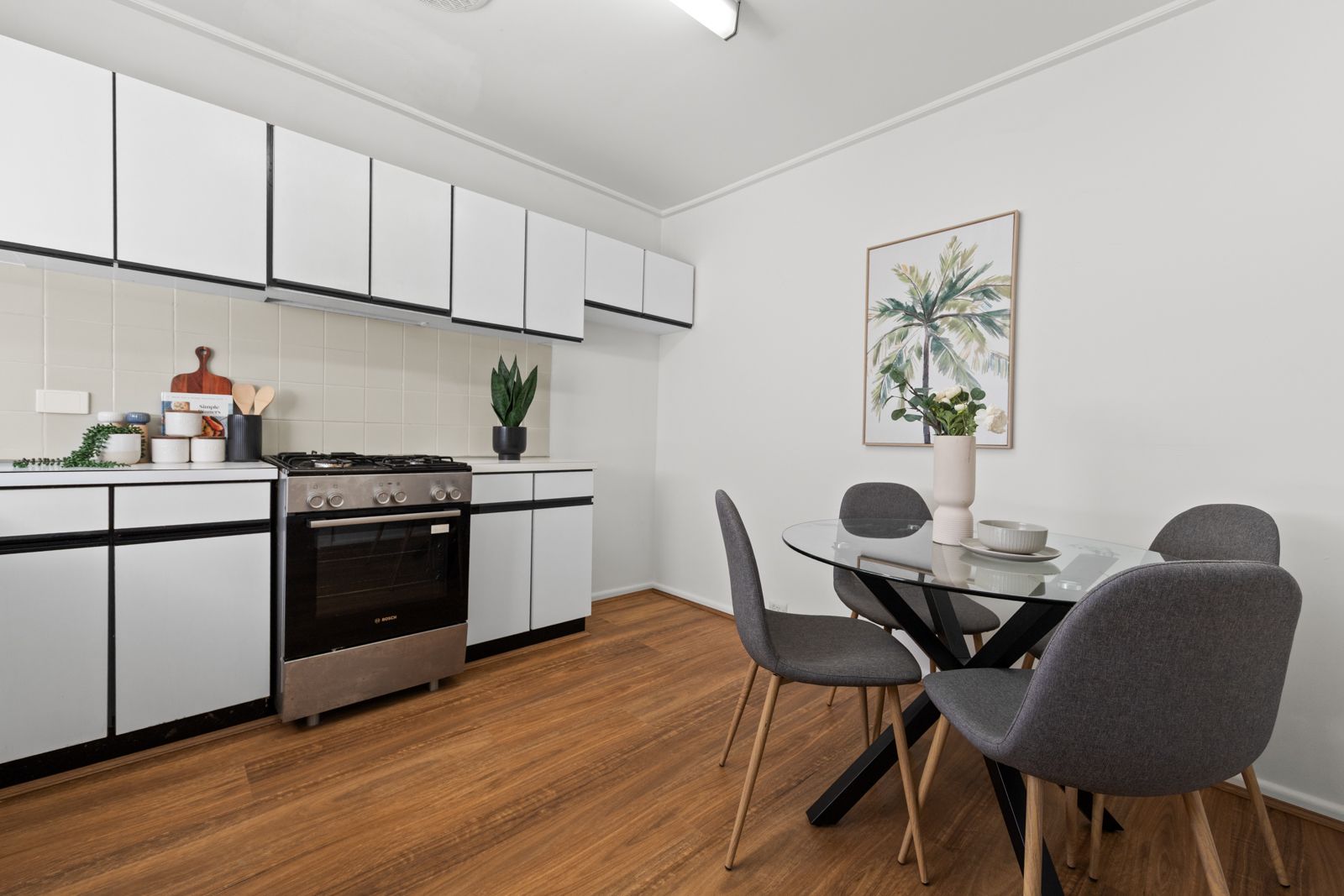 2/4 Raynes Street — photo 6 of 13