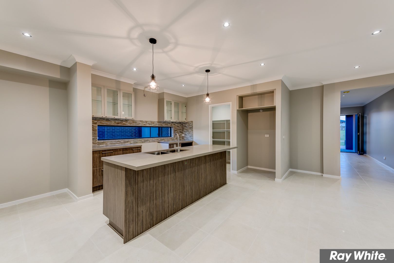 4 Devine Lane, Rockbank, VIC 3335