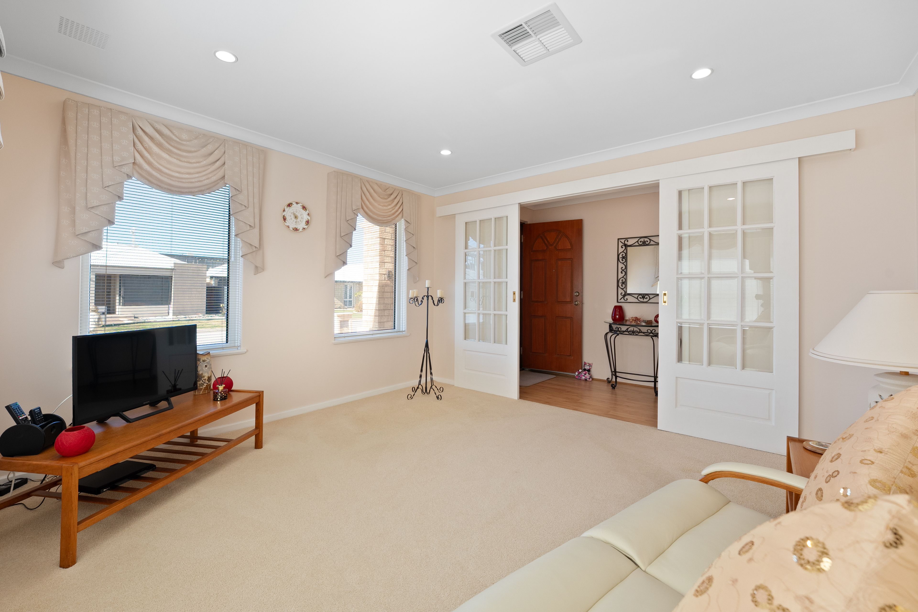 4 Ortona Crescent — photo 7 of 30