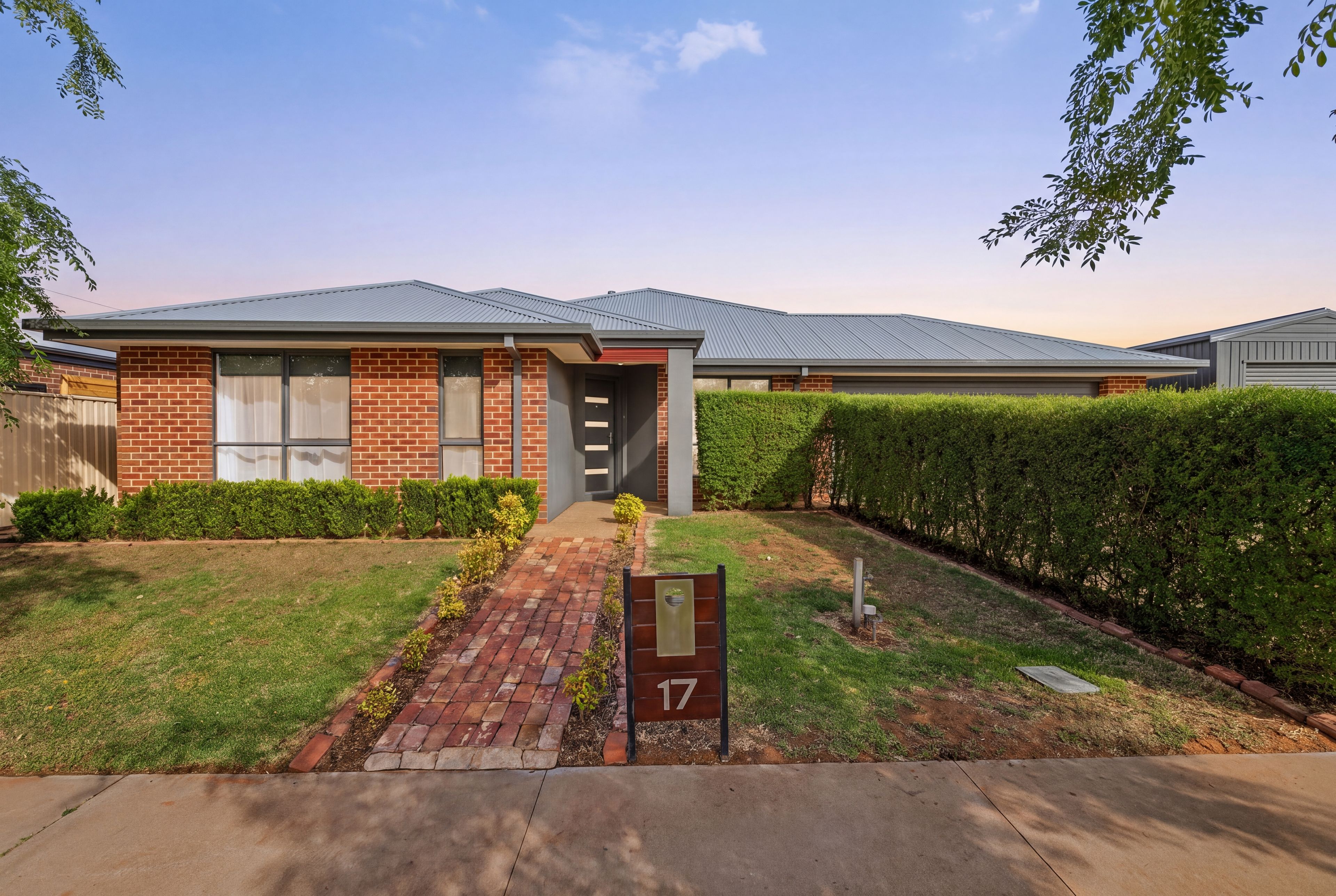 17 Darlington Parade — photo from Ray White Mildura