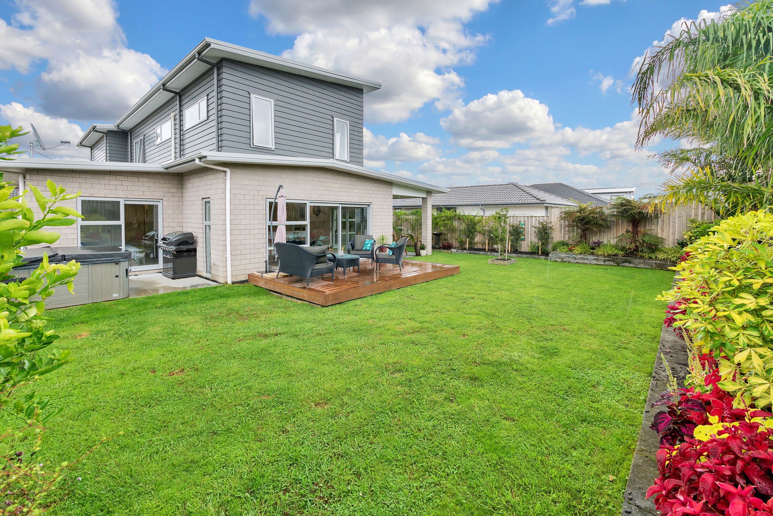 5 Tongeren Square, Karaka, Franklin