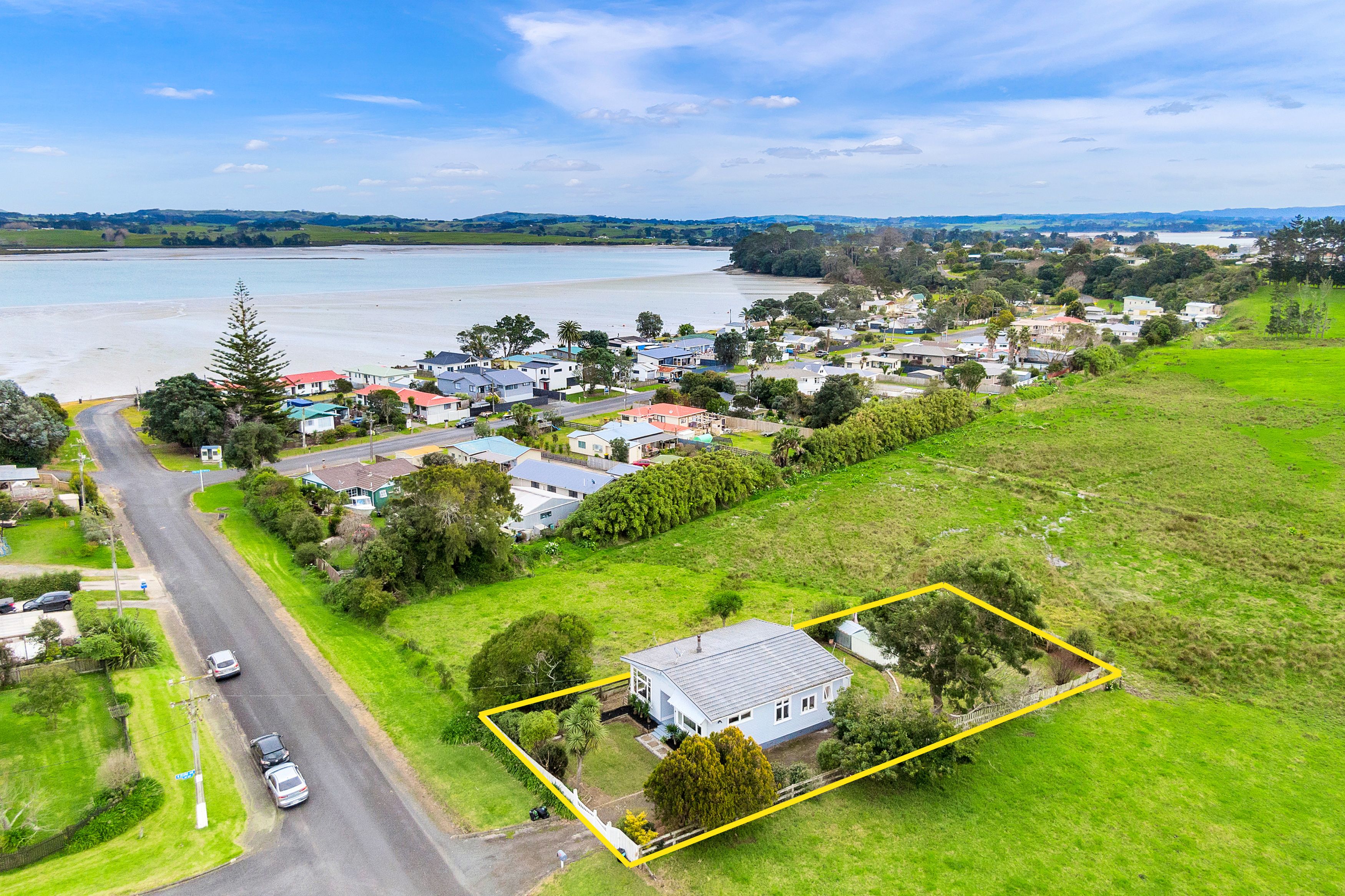 11 Beach Road, Glenbrook, Franklin