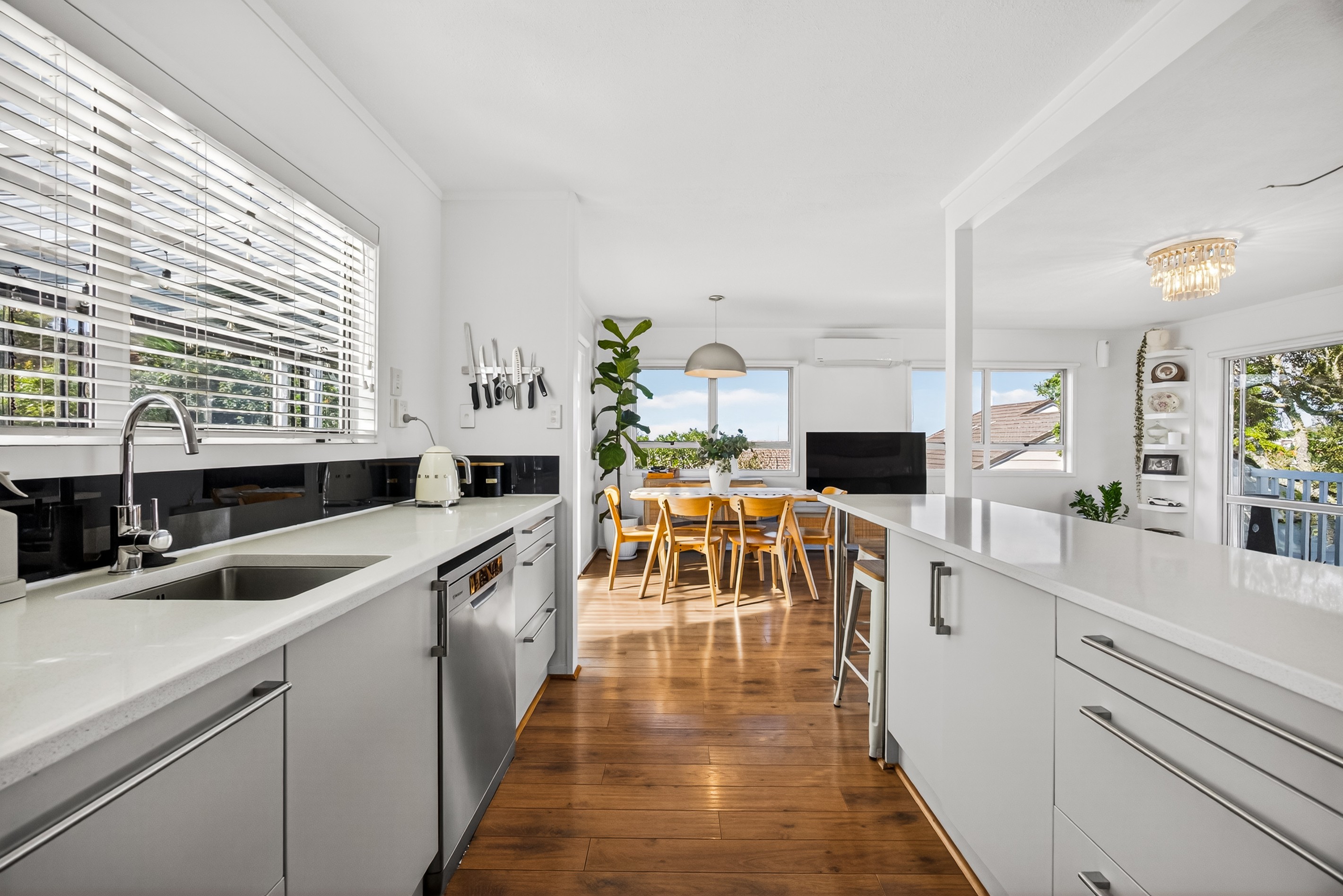 160 Weatherly Road, Torbay, North Shore City