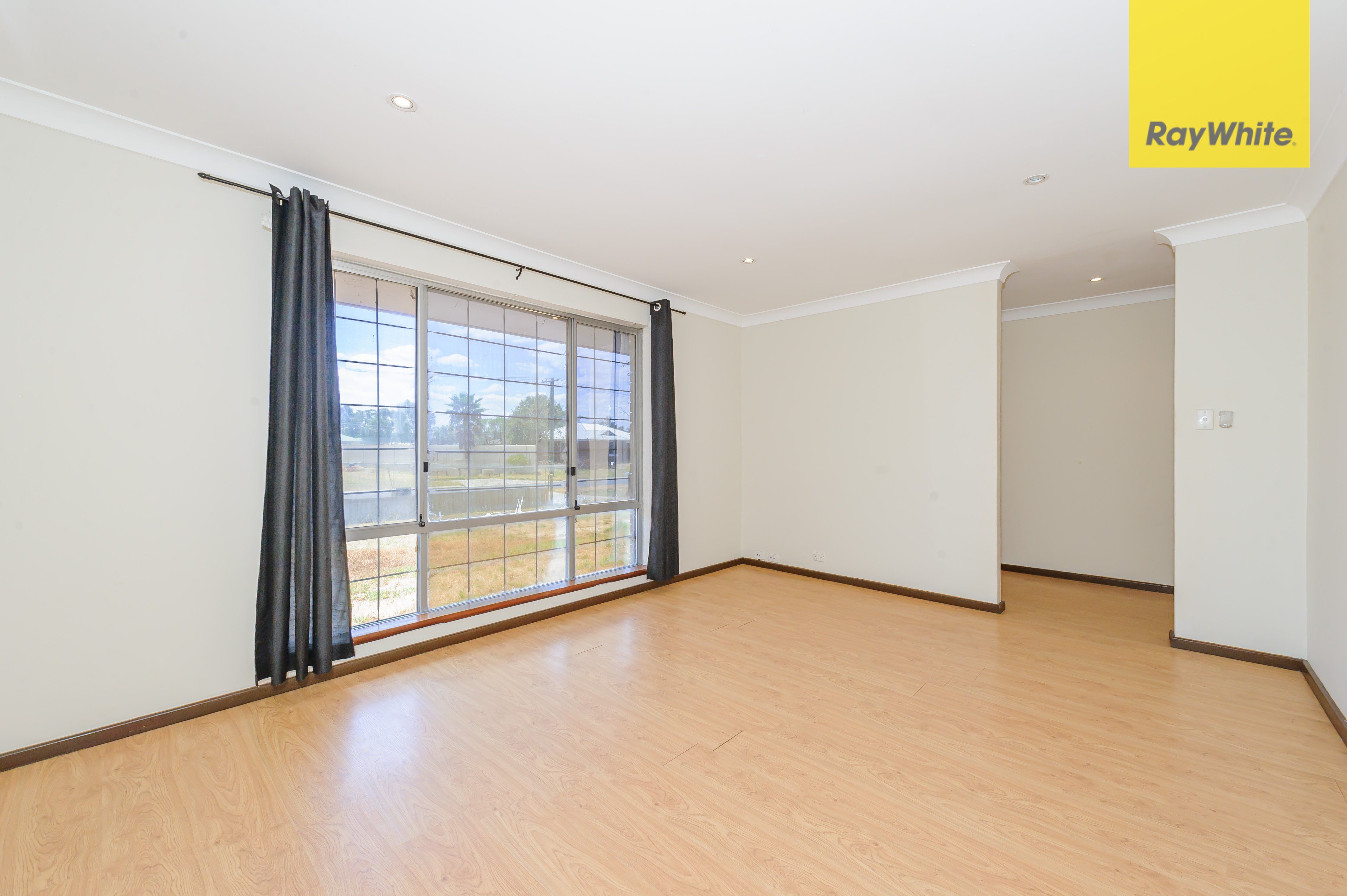 40 Upperthong Street, Bullsbrook, WA 6084 House for Sale Ray White