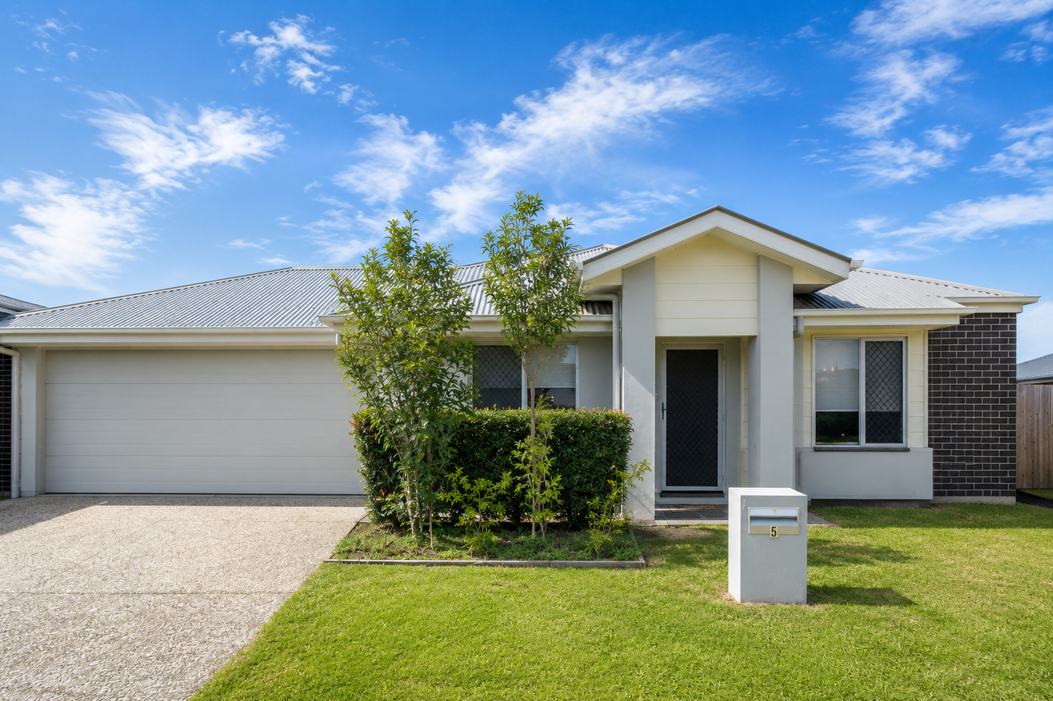 5/116-118 Oakey Flat Road — photo from Ray White Narangba
