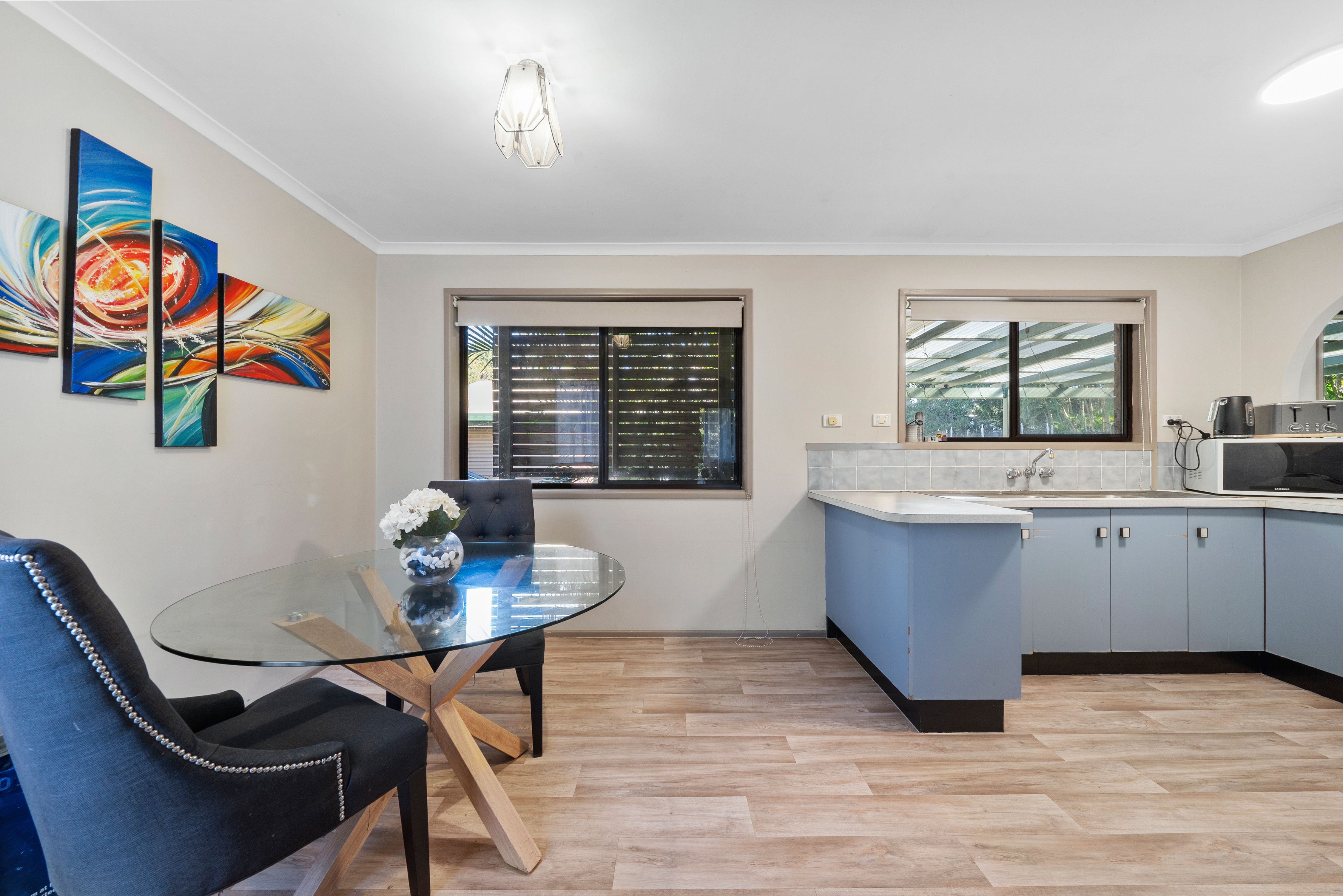 60 Roselea Street — photo 6 of 17