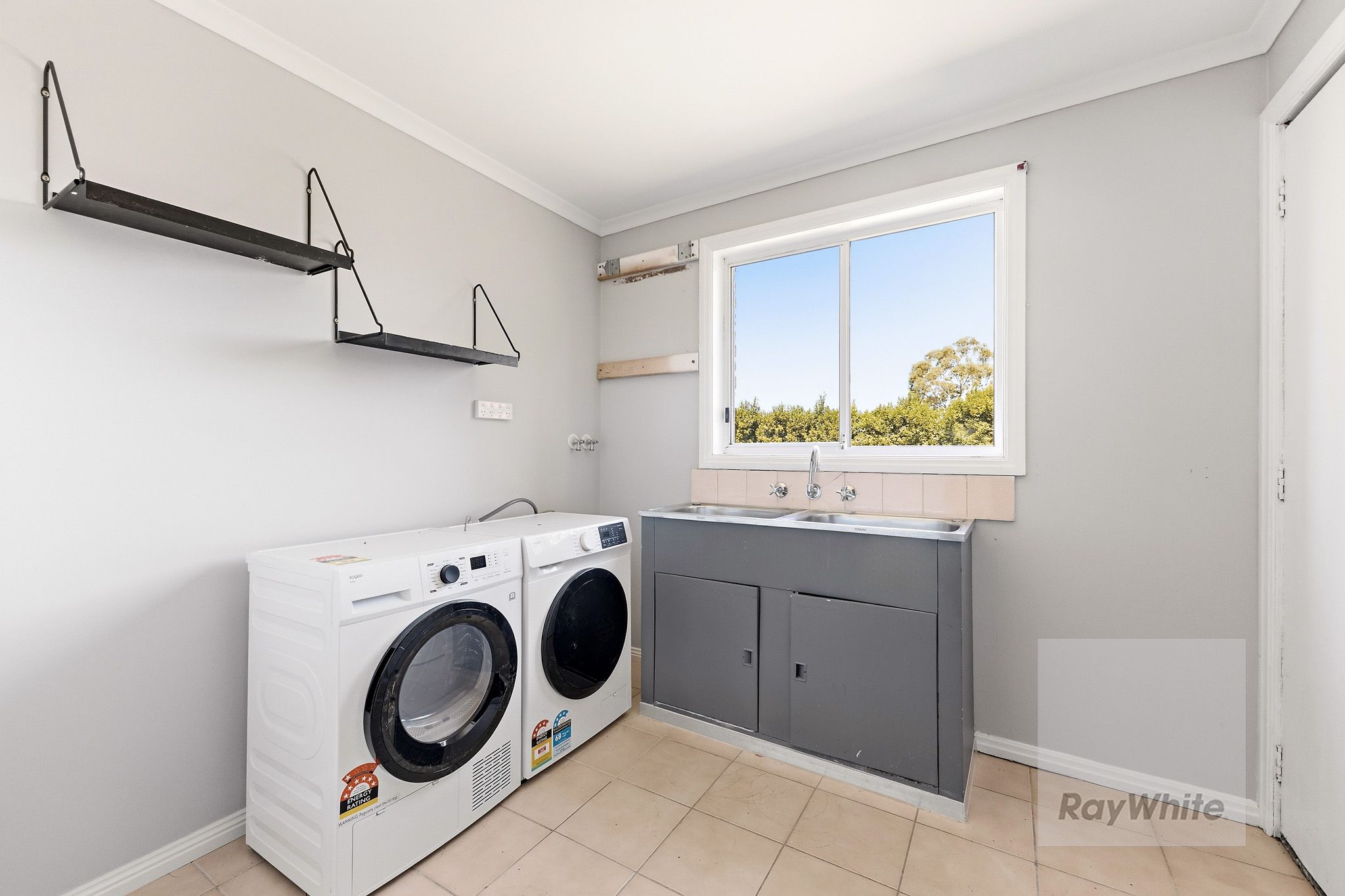 67 Veronica Crescent — photo 10 of 14