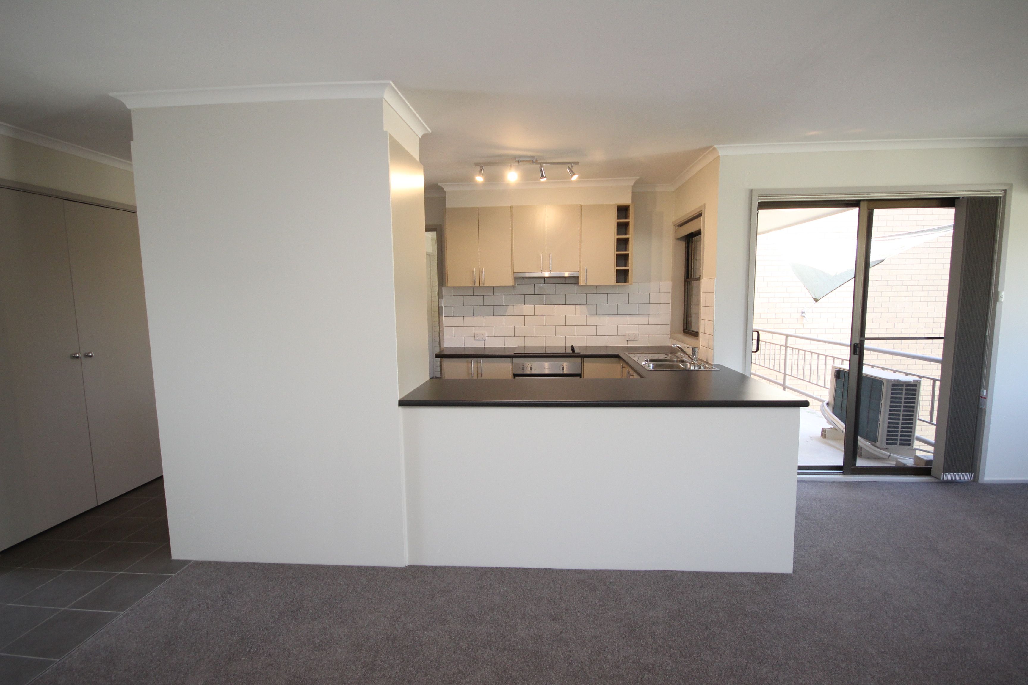 31/10 Wilkins Street — photo 3 of 15