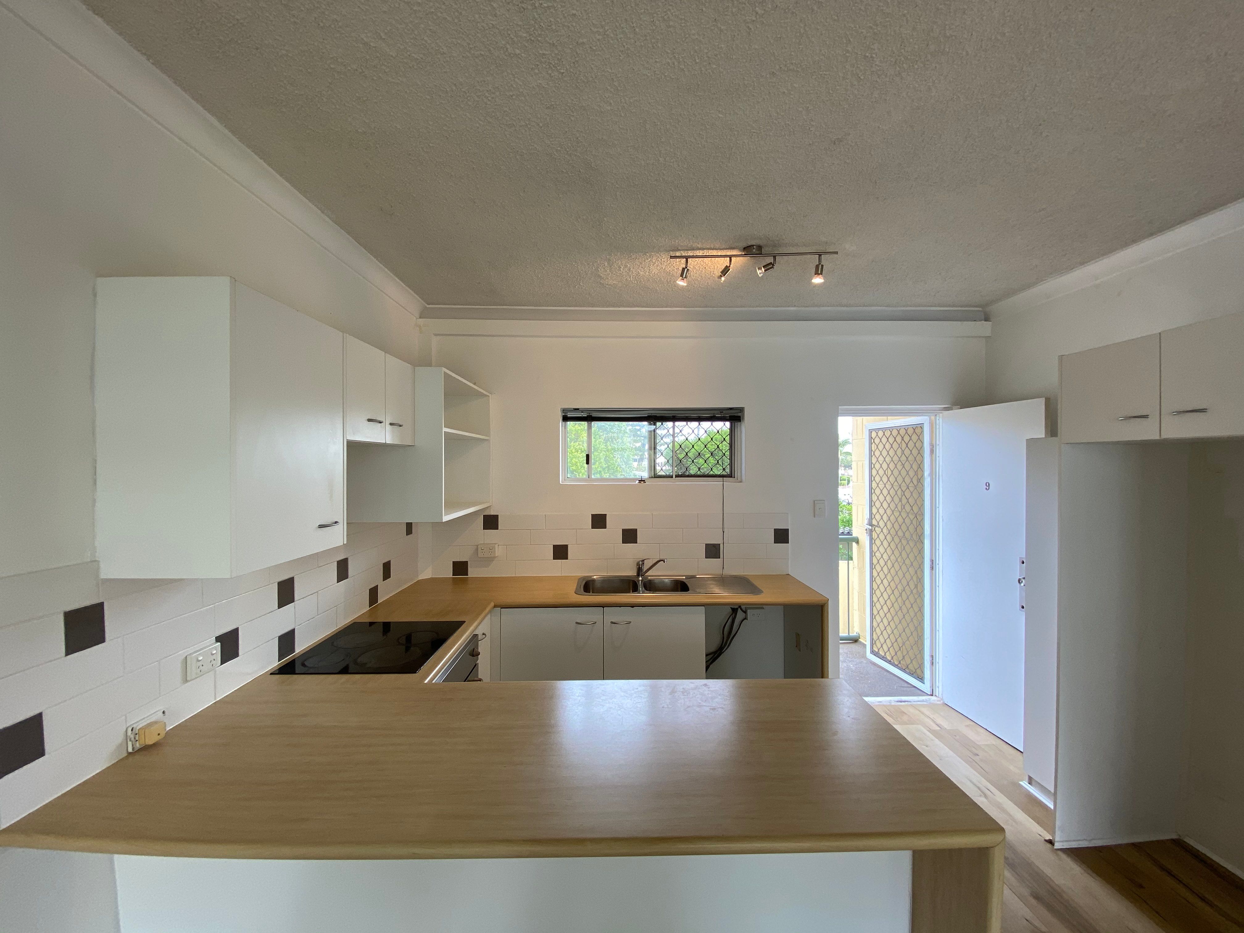 9/3 Redondo Avenue, Miami, QLD 4220