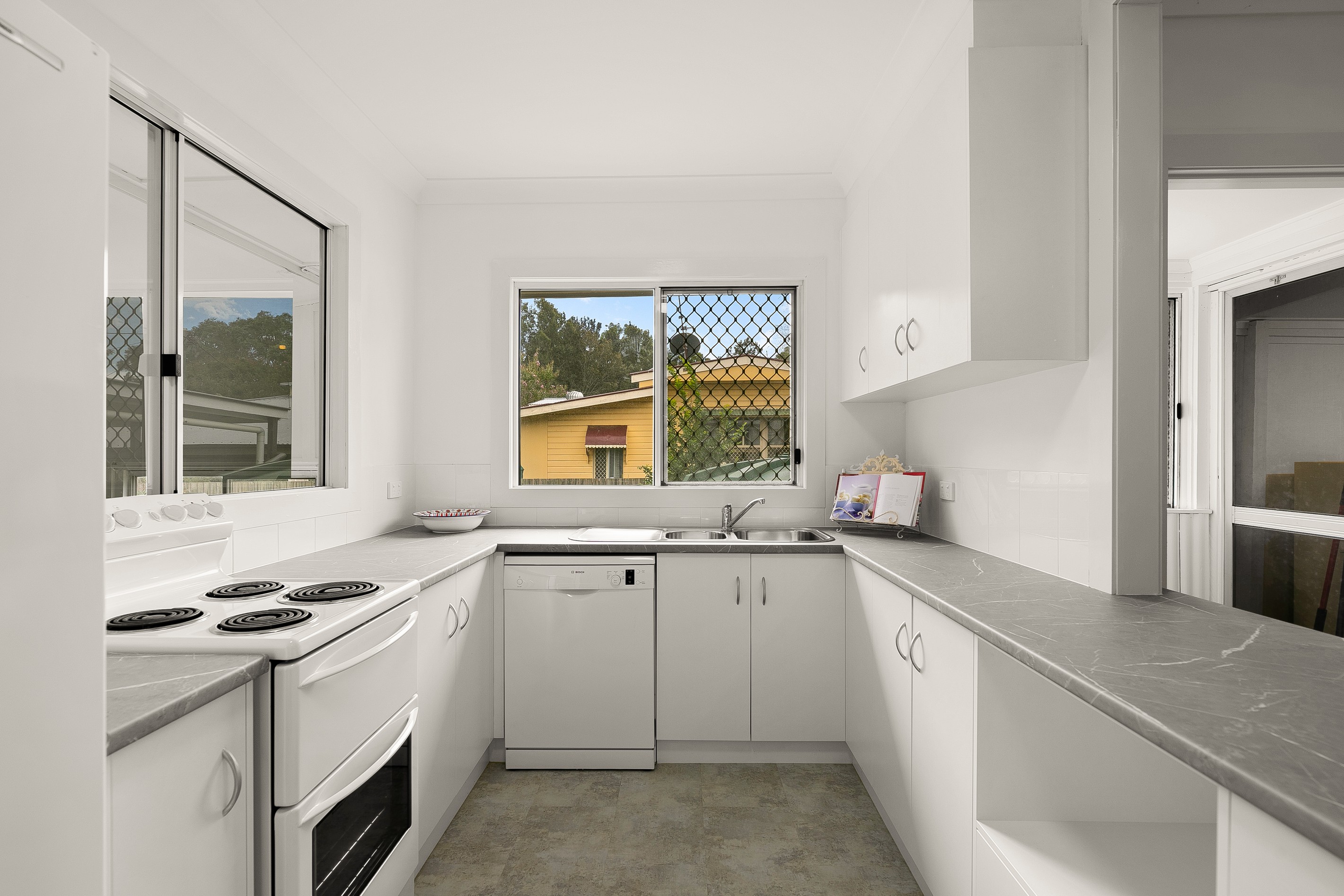9 Clarissa Street, Newtown, QLD 4350