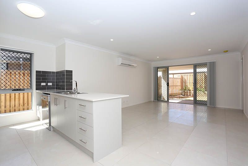 6 Southwood Court — photo 3 of 8