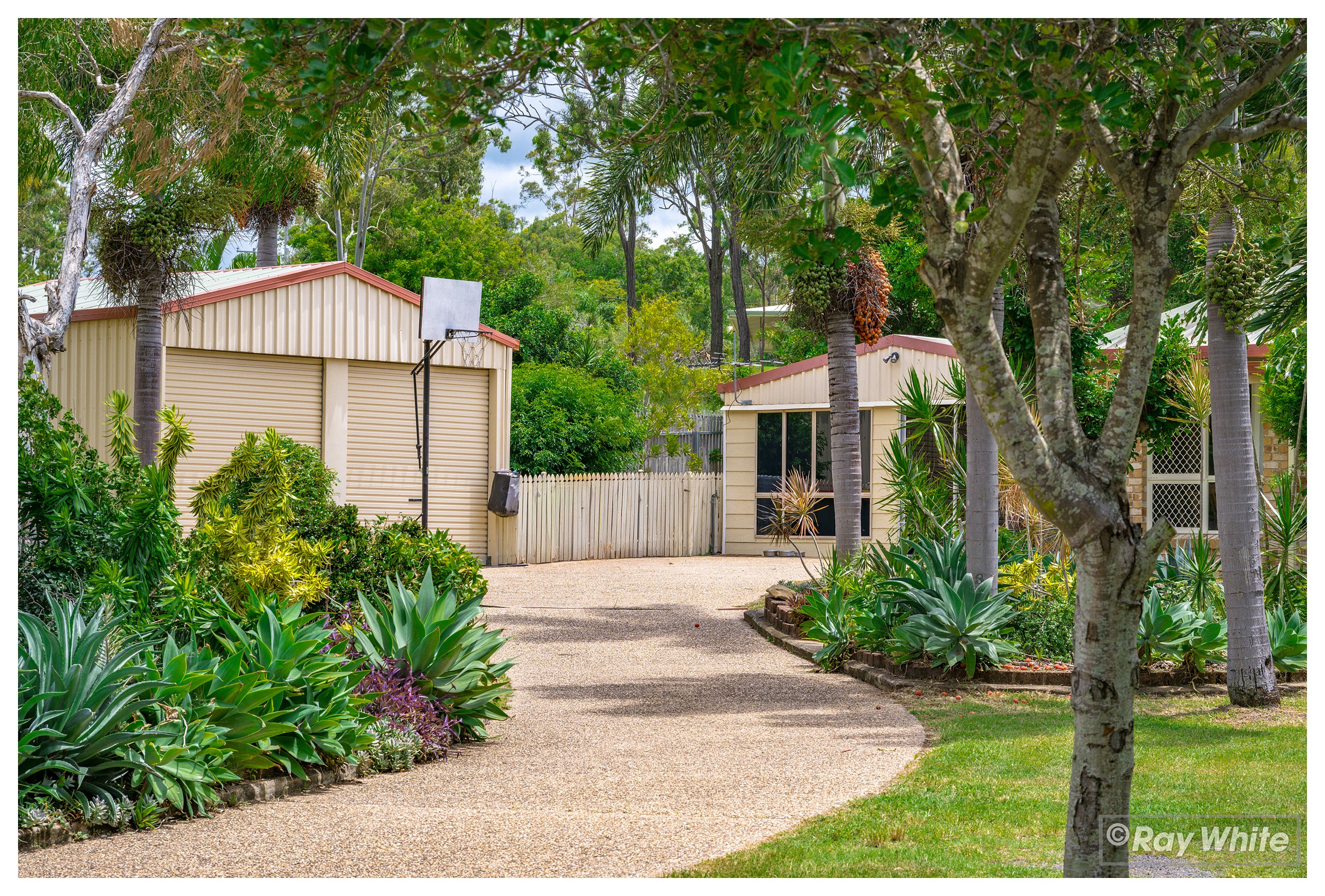 11 Belmont Road, Parkhurst, QLD 4702