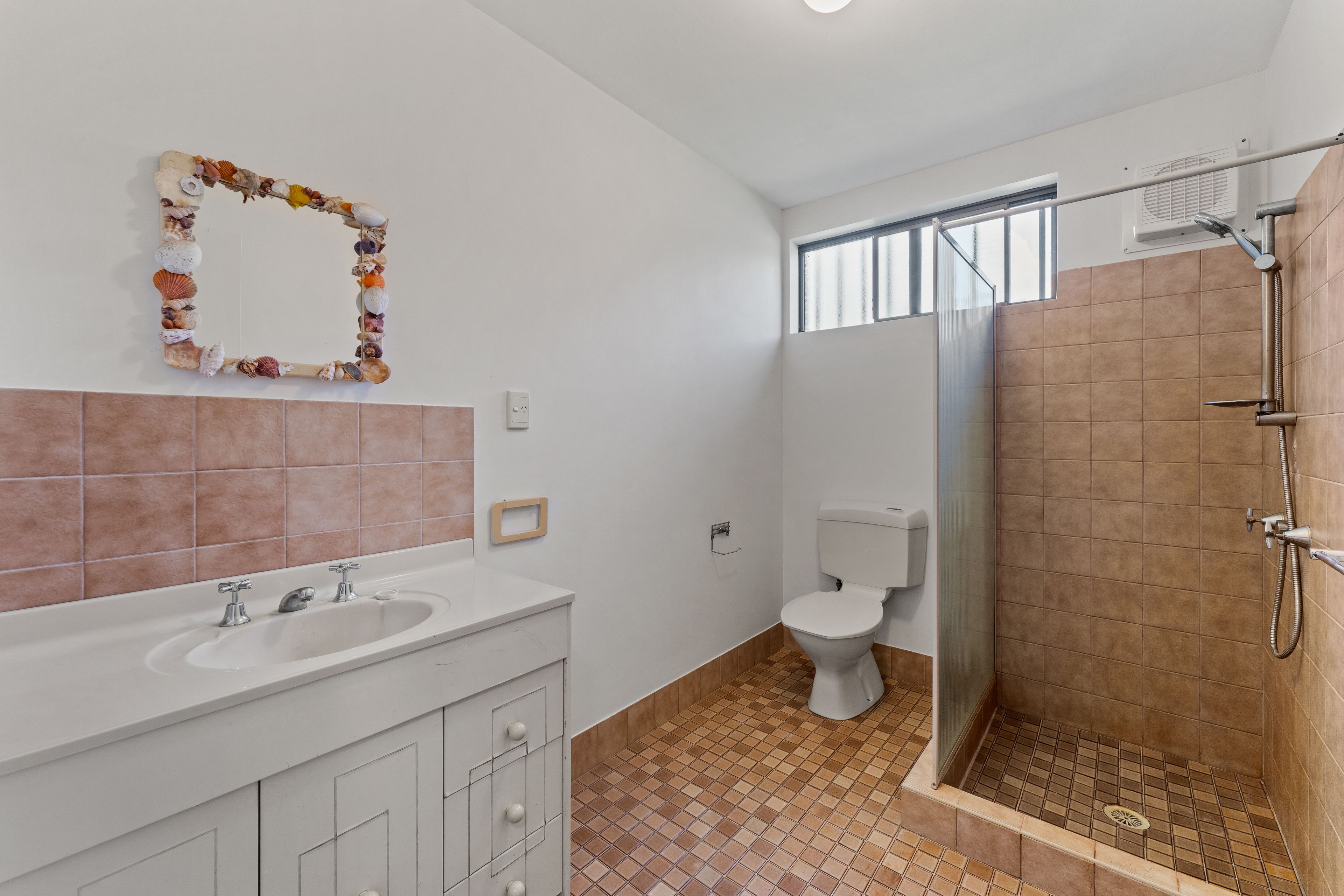 1120 Baldivis Road — photo 16 of 24