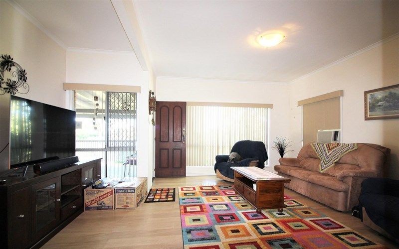 18 Tandoor Drive, Petrie, QLD 4502