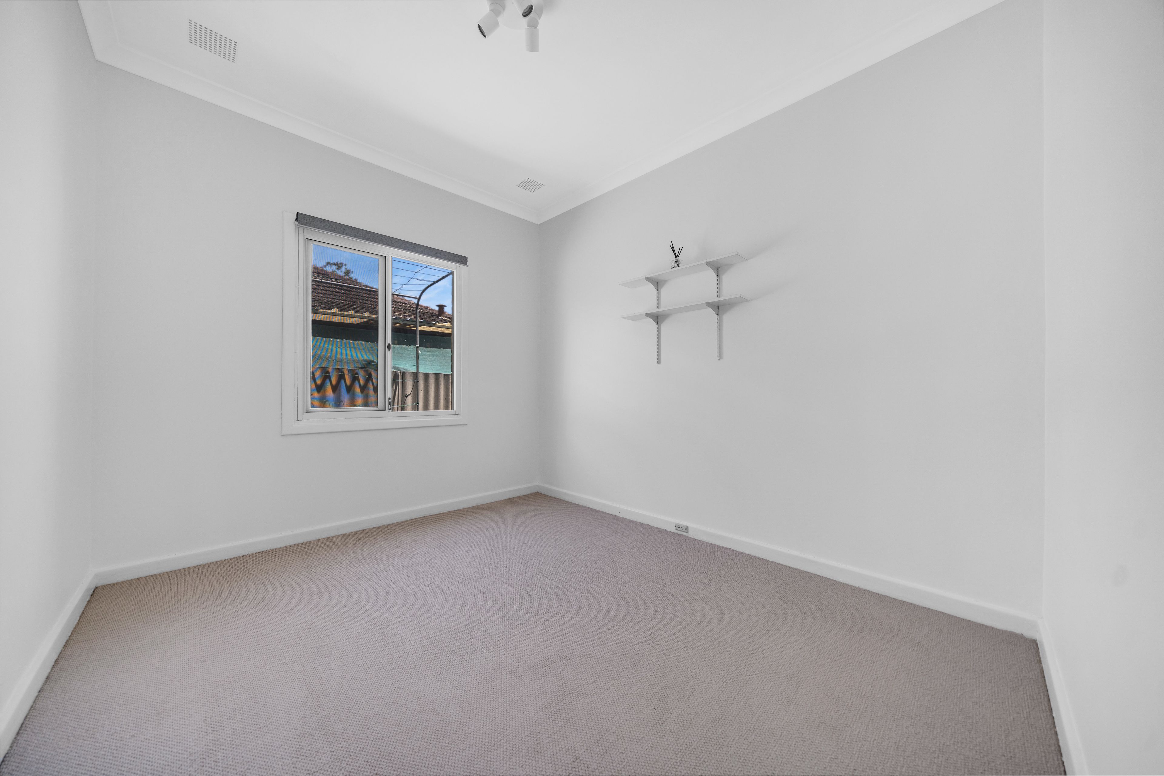 7 Hassett Street — photo 5 of 12