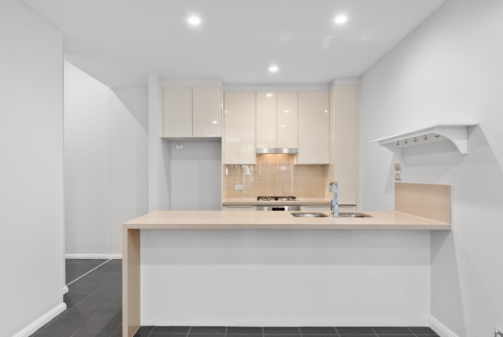 G19/2 Meredith Avenue — photo 4 of 11