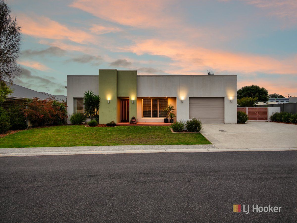 27 Katelyn Drive — photo 2 of 30