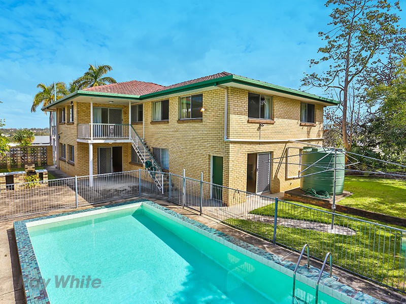 34 Sixth Avenue, Windsor, QLD 4030