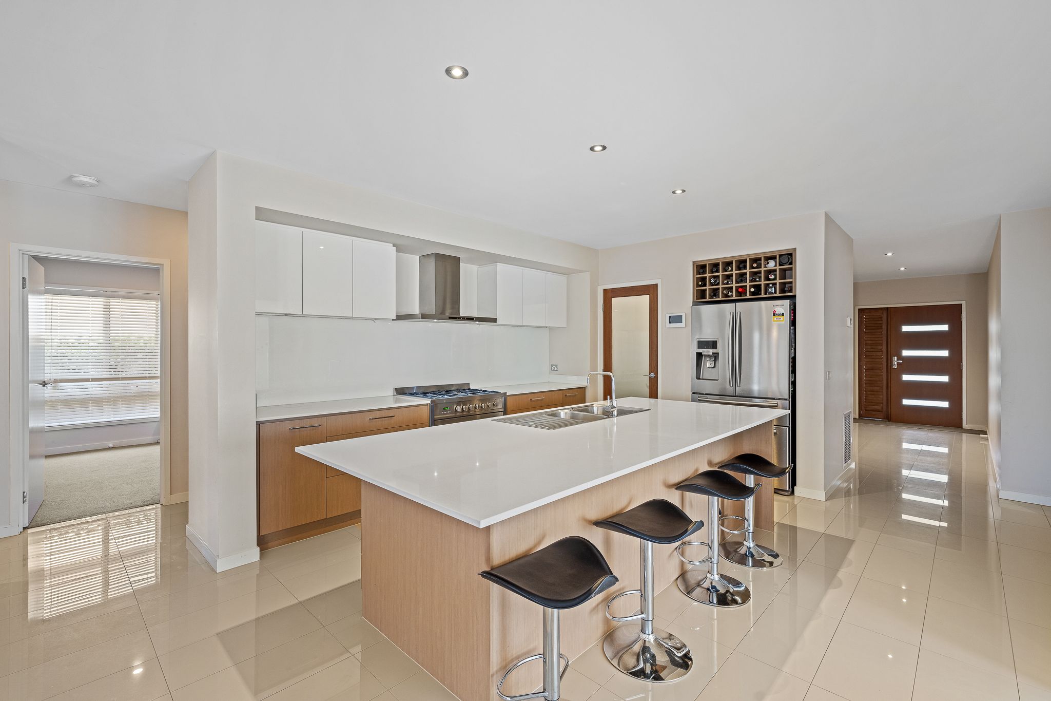 13 Elmsford Crescent — photo 3 of 17