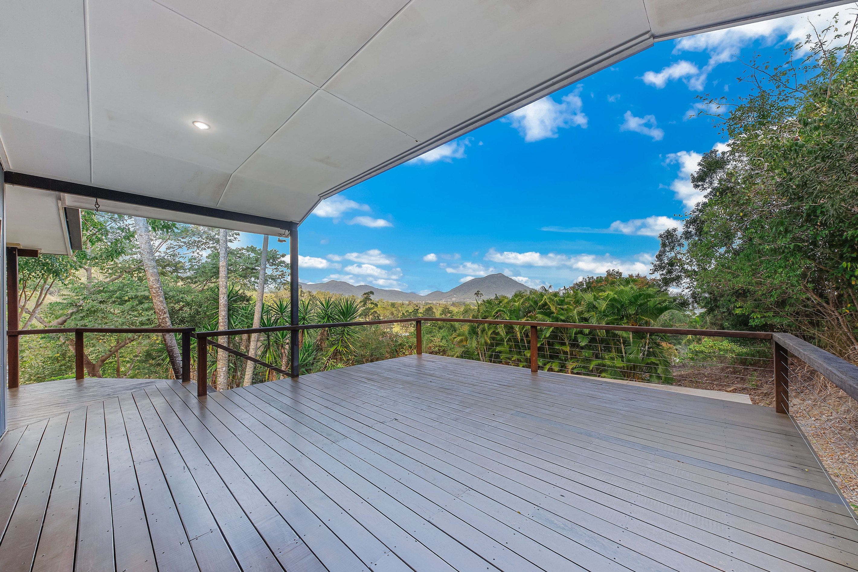 70 Domenica Drive, Sugarloaf, QLD 4800