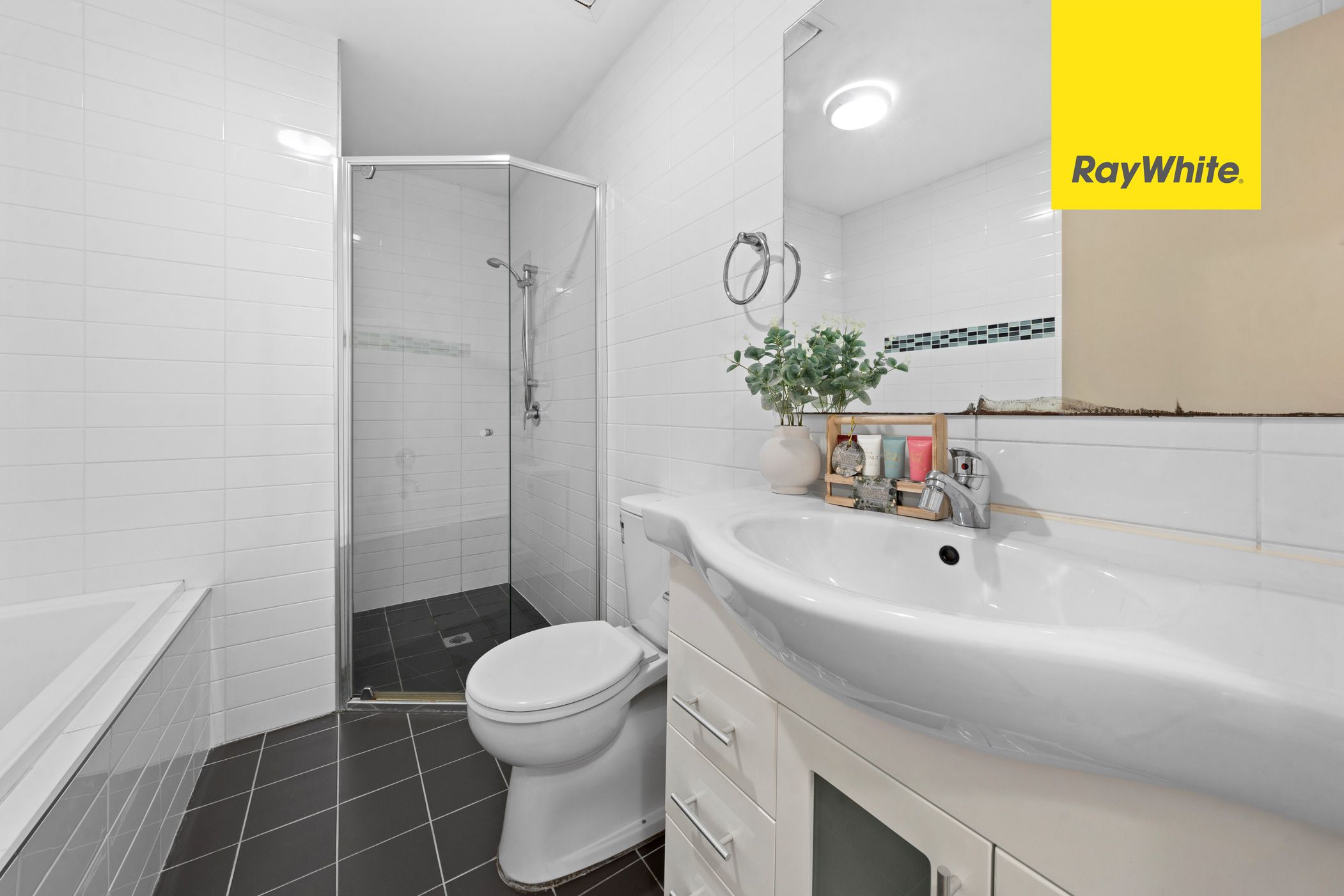 14/34-40 Frances Street — photo 14 of 16