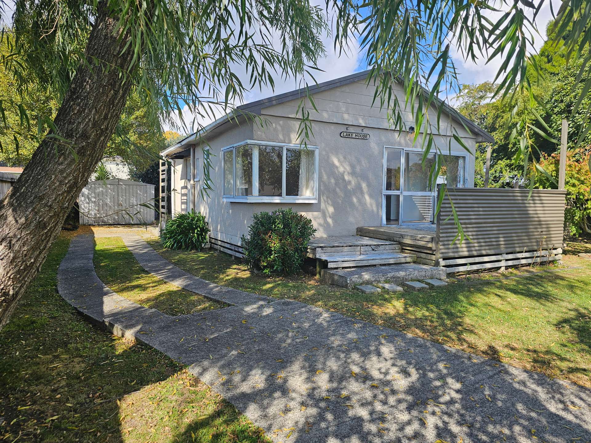 85A Western Road photo 1
