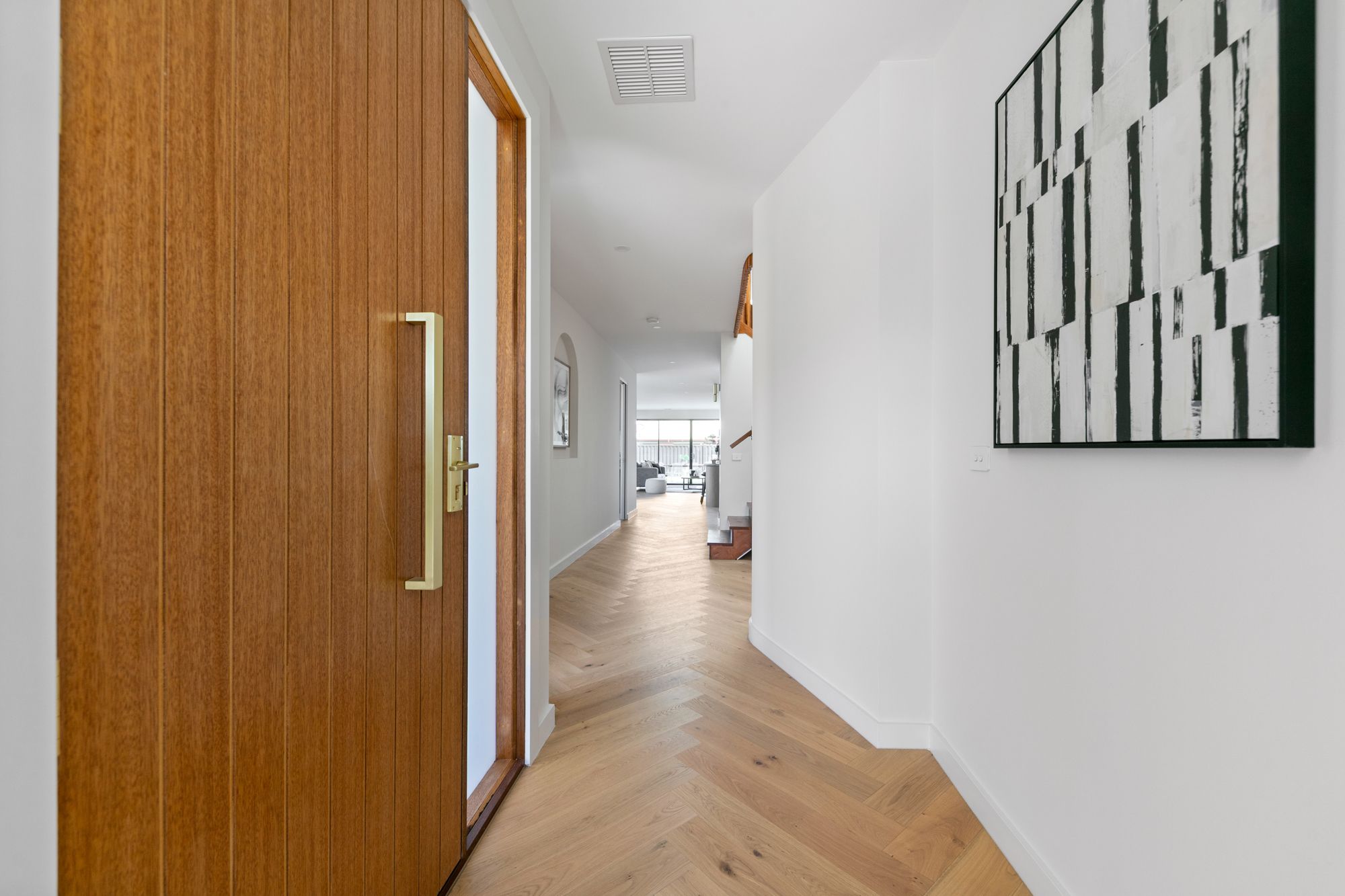 253A Blackshaws Road — photo 3 of 30