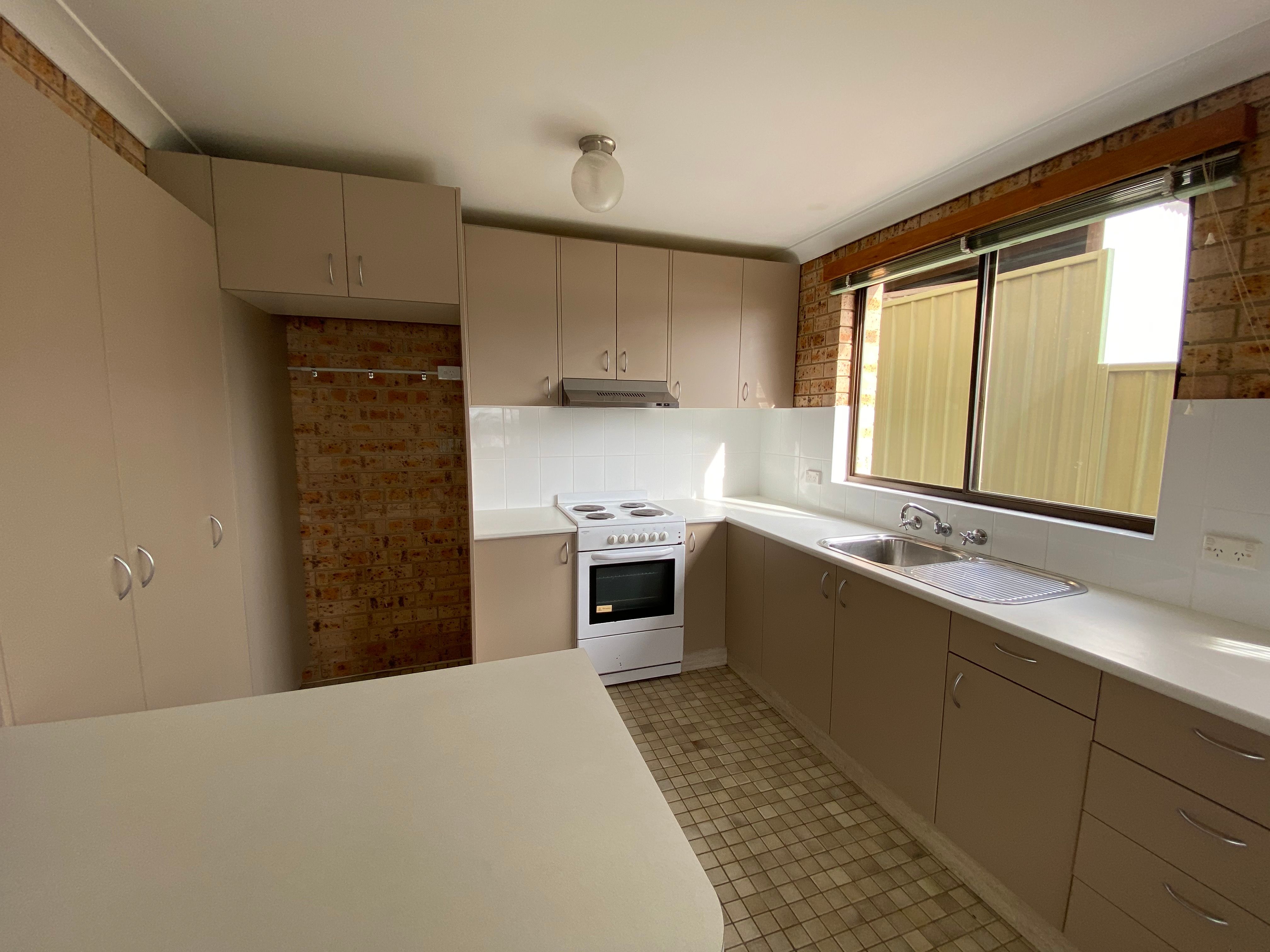 2/73 Orama, Orient Point, NSW 2540