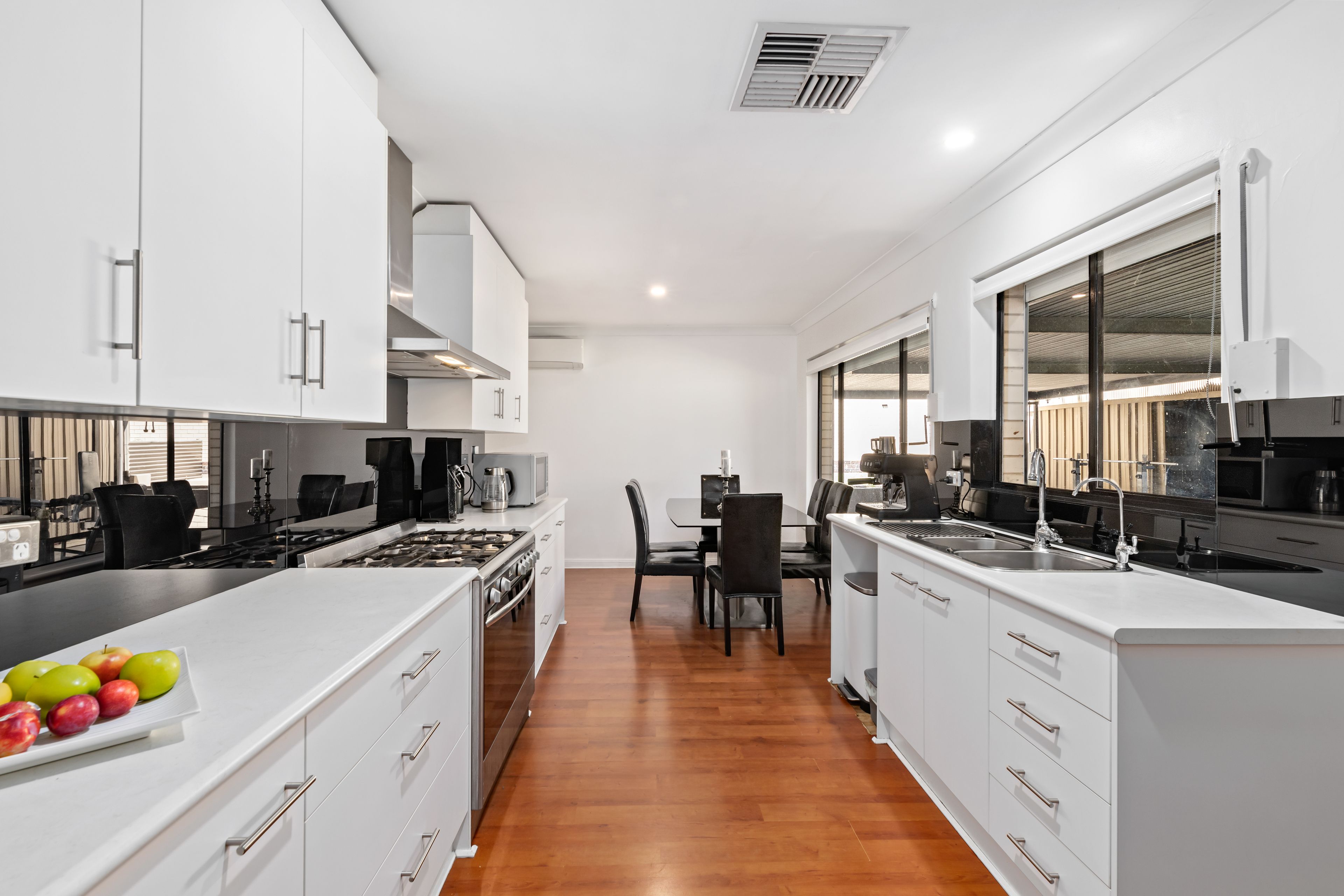 9 Campbell Drive, Para Hills, SA 5096