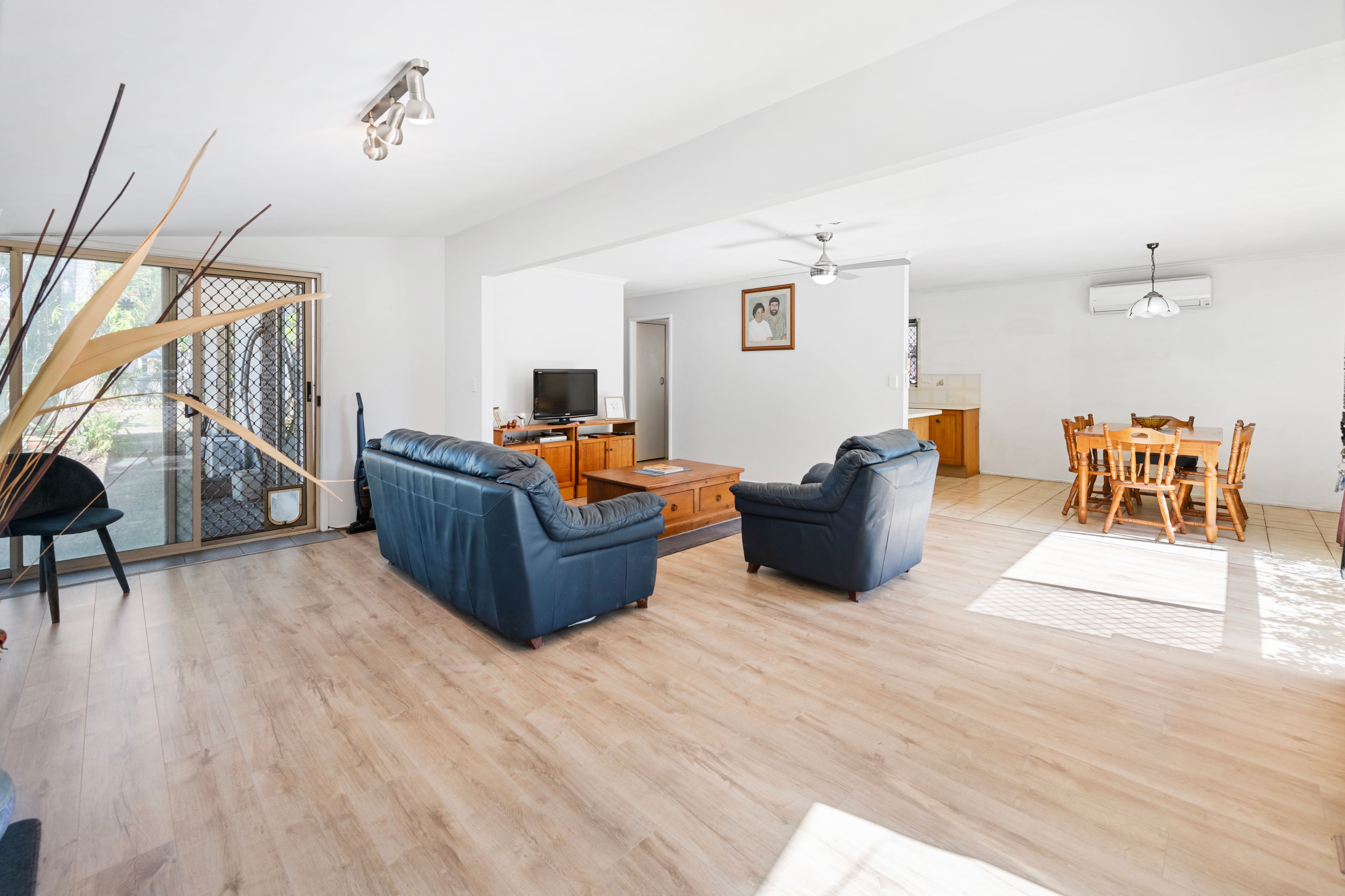 16 Brancourt Crescent, Narara