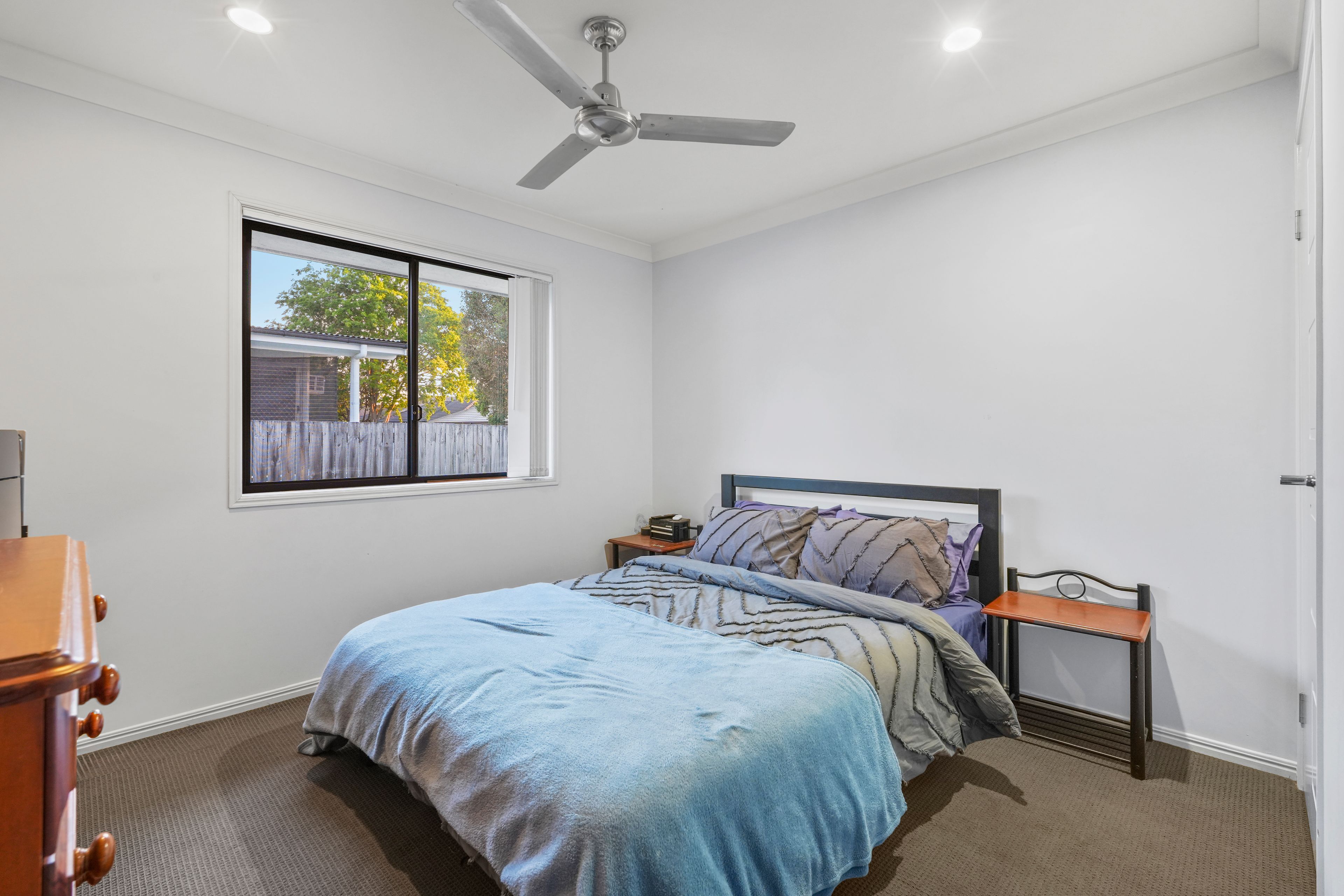 133 Raceview Street — photo 10 of 18