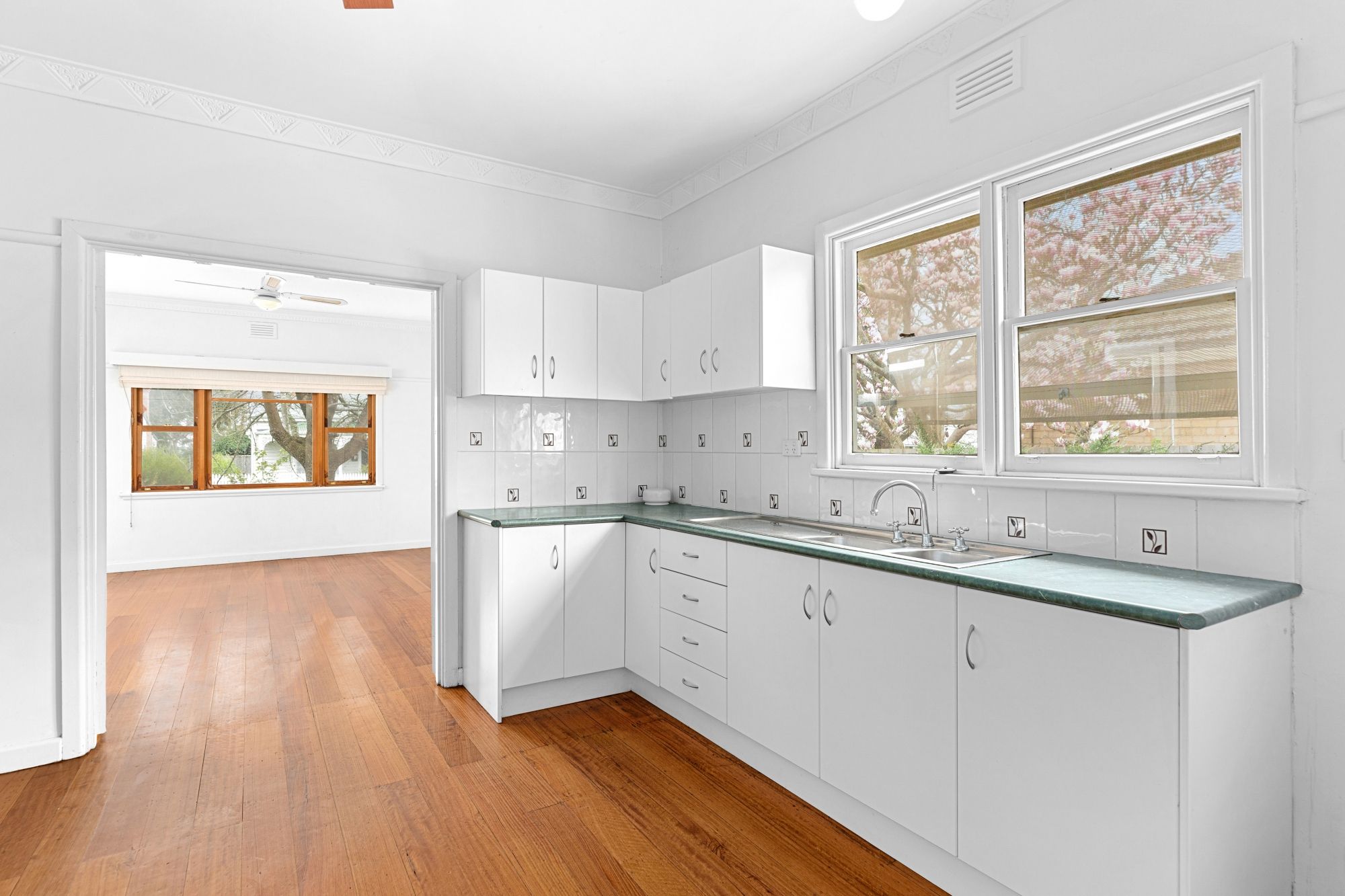 1/12 Lauriston Street, Kyneton, VIC 3444