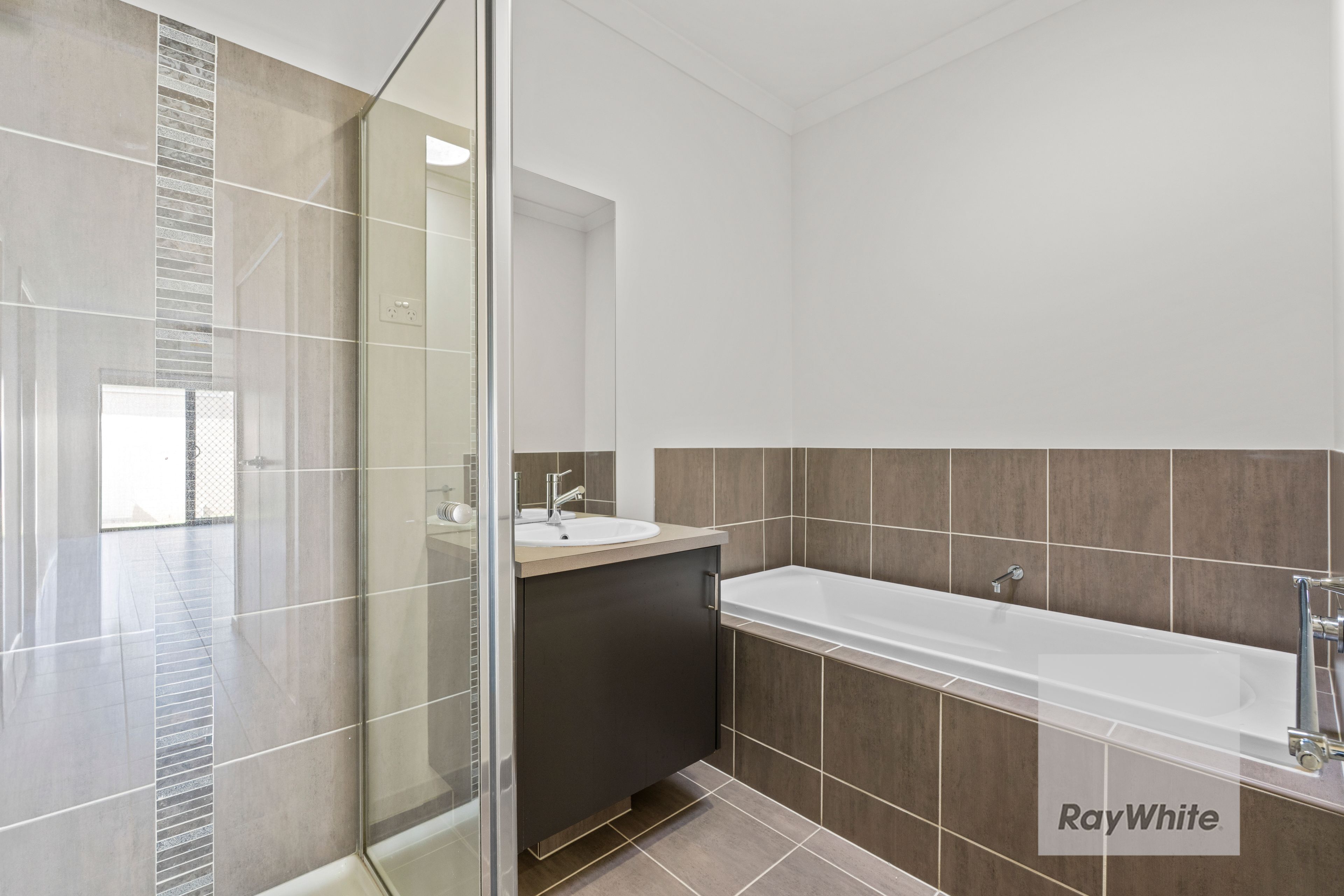 17 Pontoon Street — photo 10 of 14