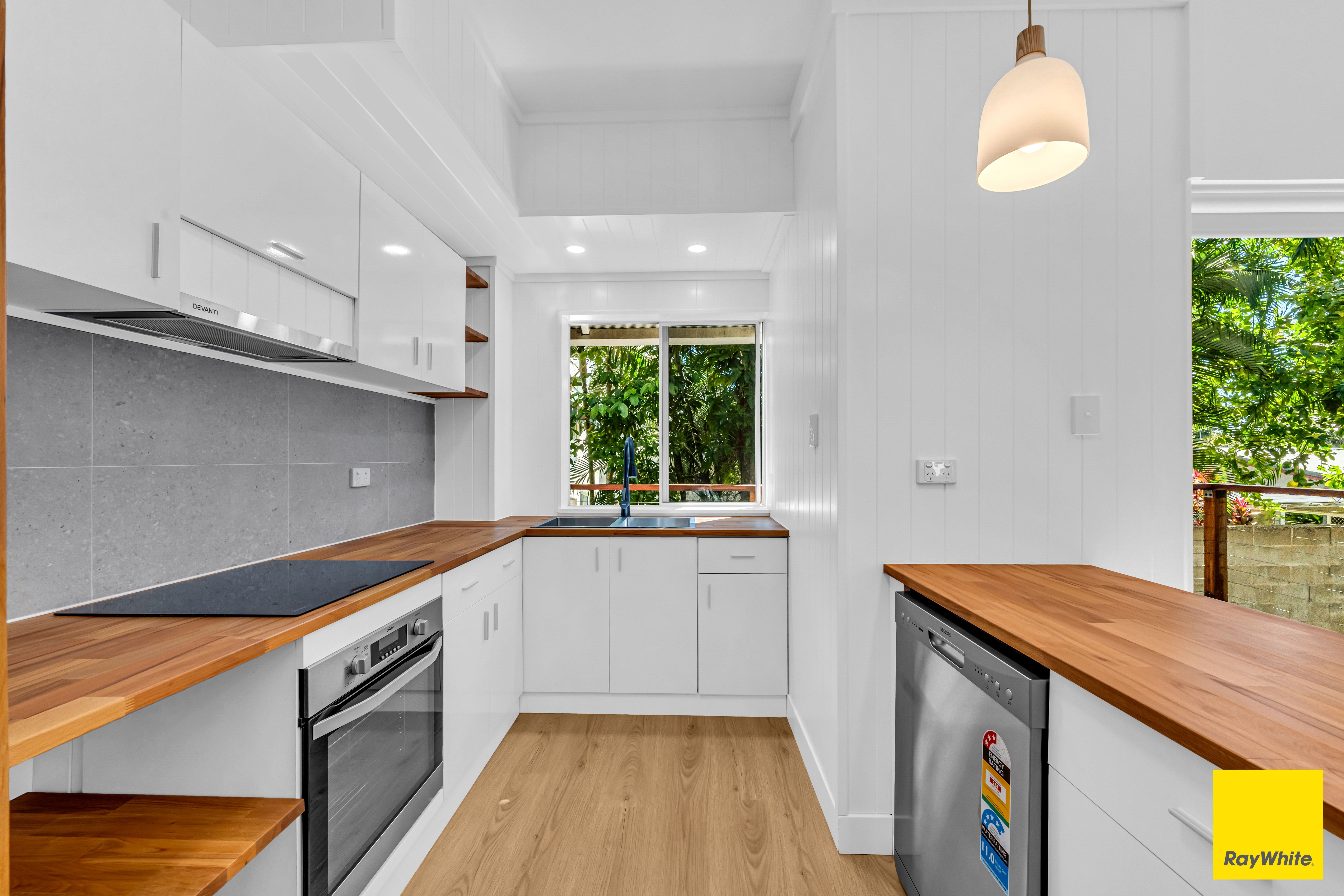 6/74-78 Old Smithfield Road, Freshwater, QLD 4870