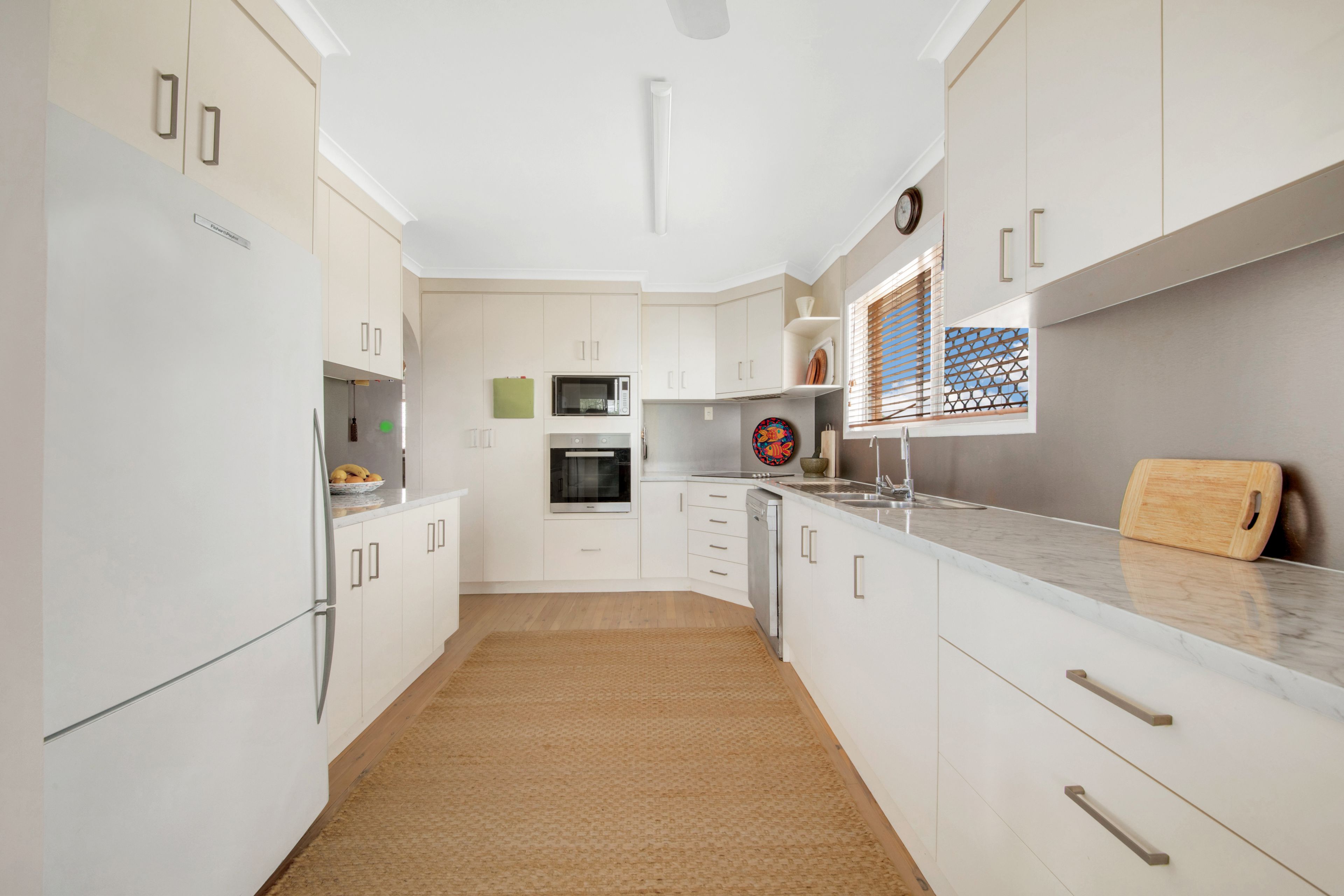 24 Potter Street, Clinton, QLD 4680