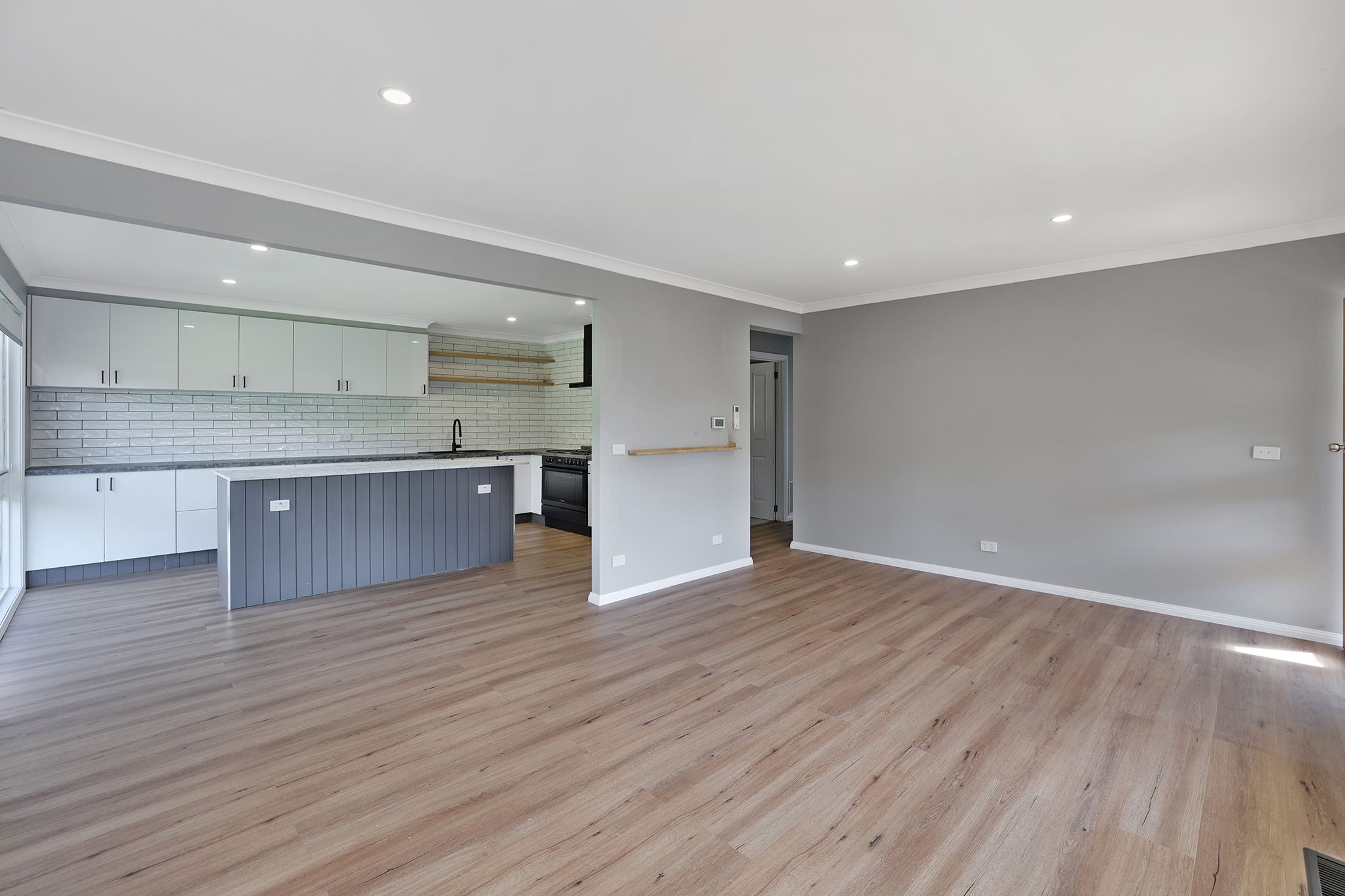 24 Eastern Avenue — photo 7 of 30