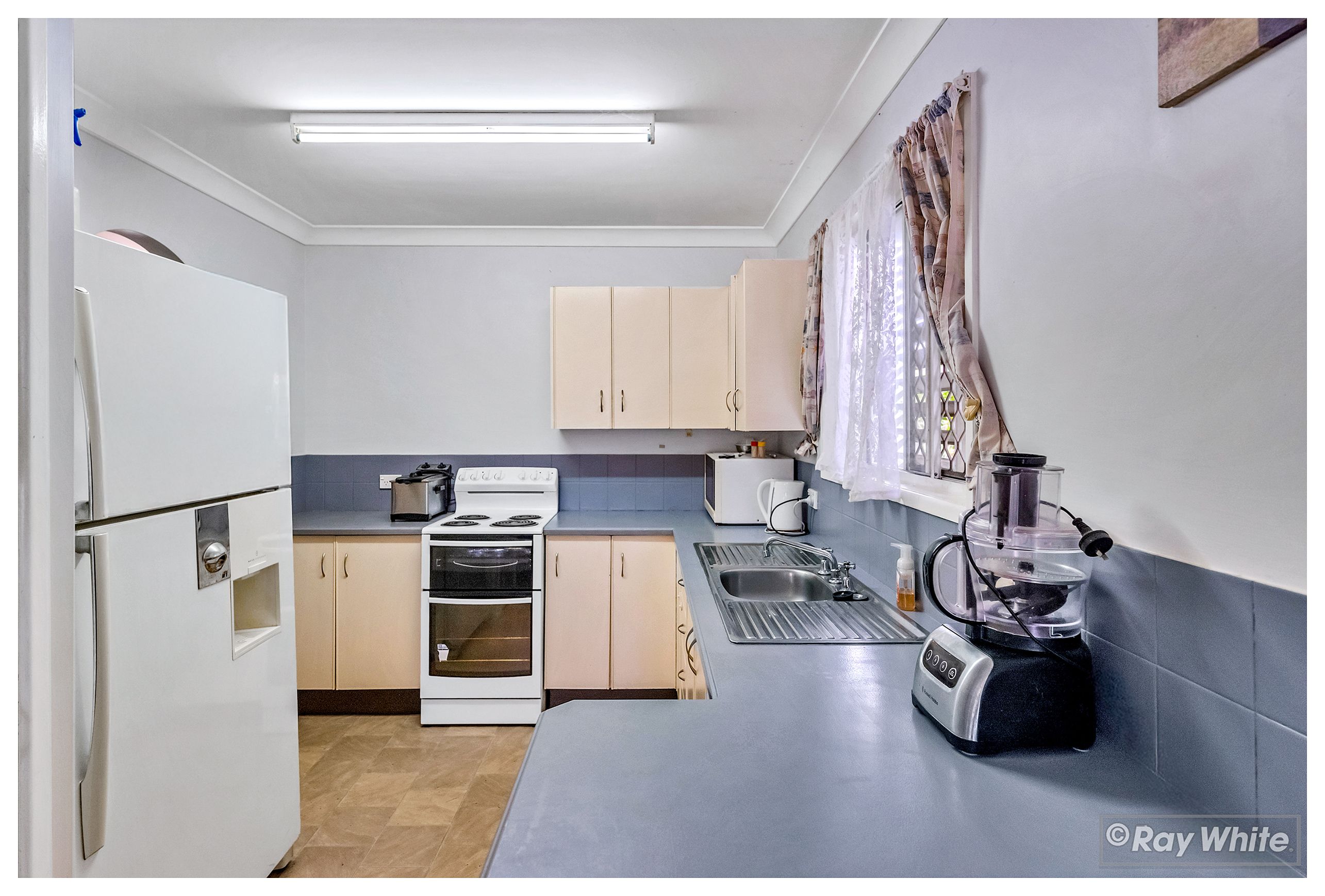 32A Burnett Street — photo 6 of 14